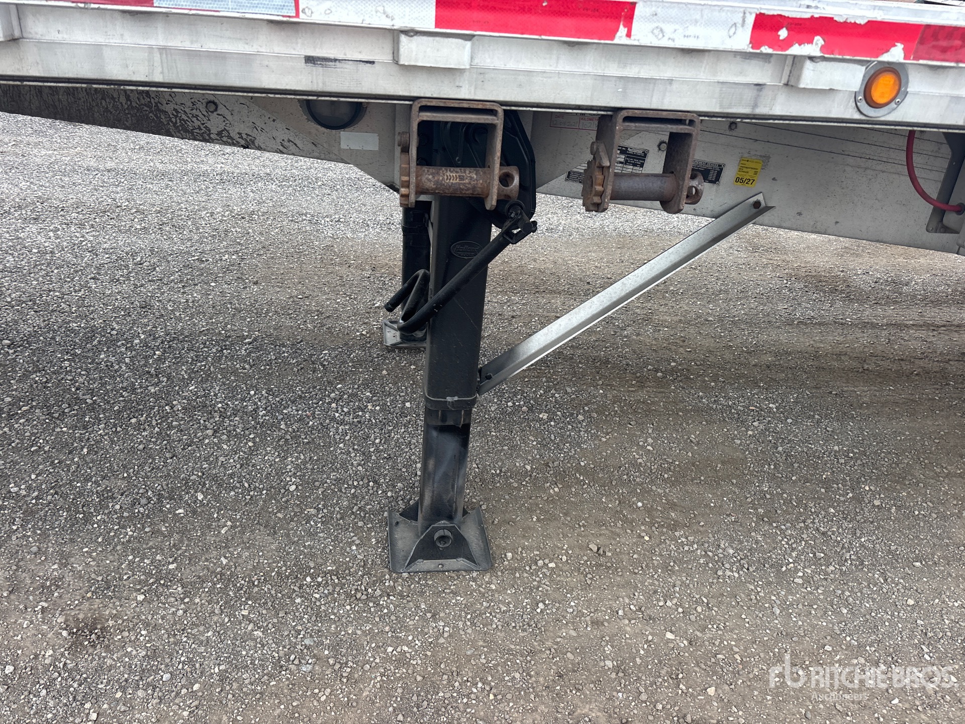 2015 Reitnouer 53ft T/A