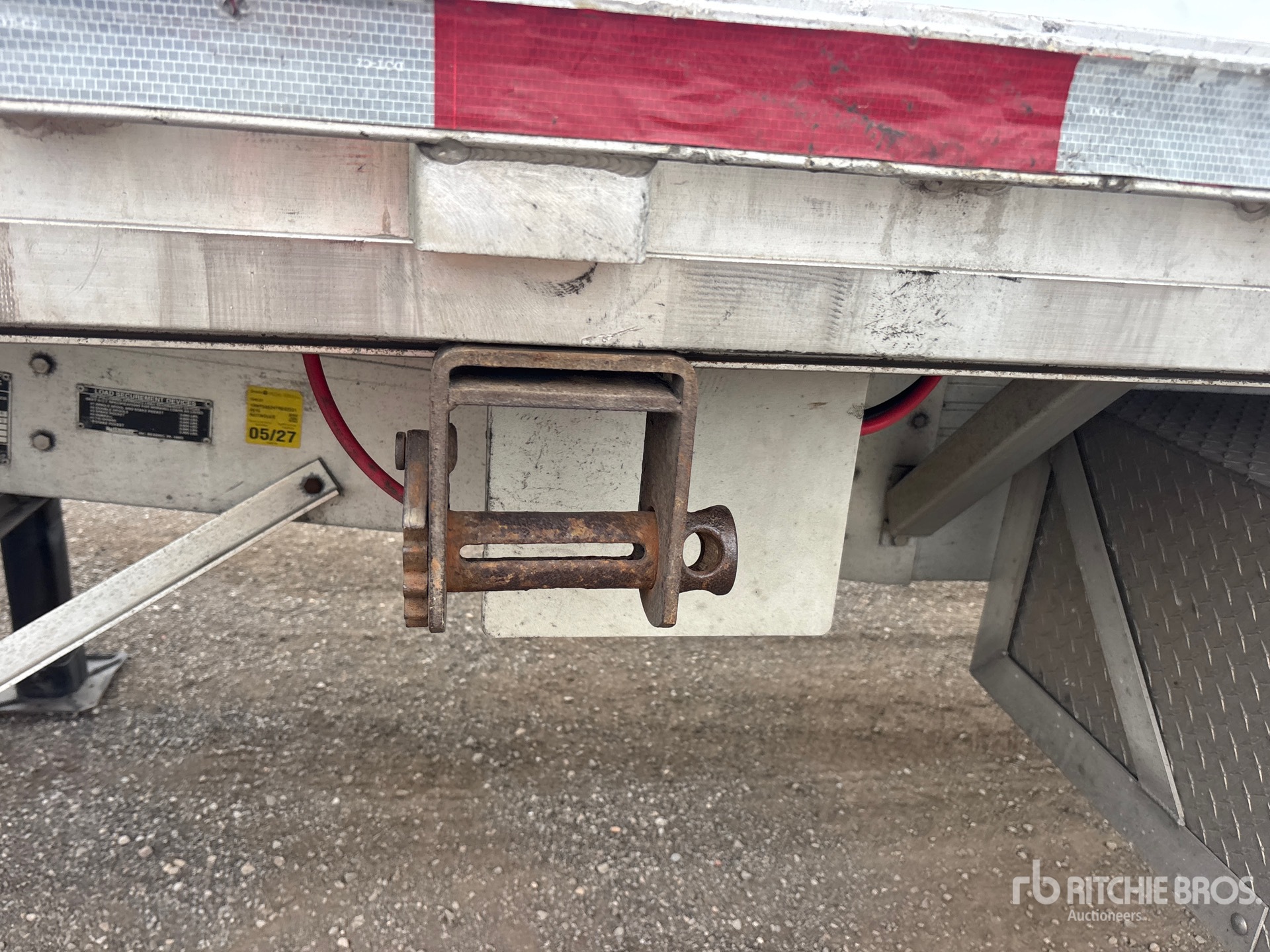 2015 Reitnouer 53ft T/A