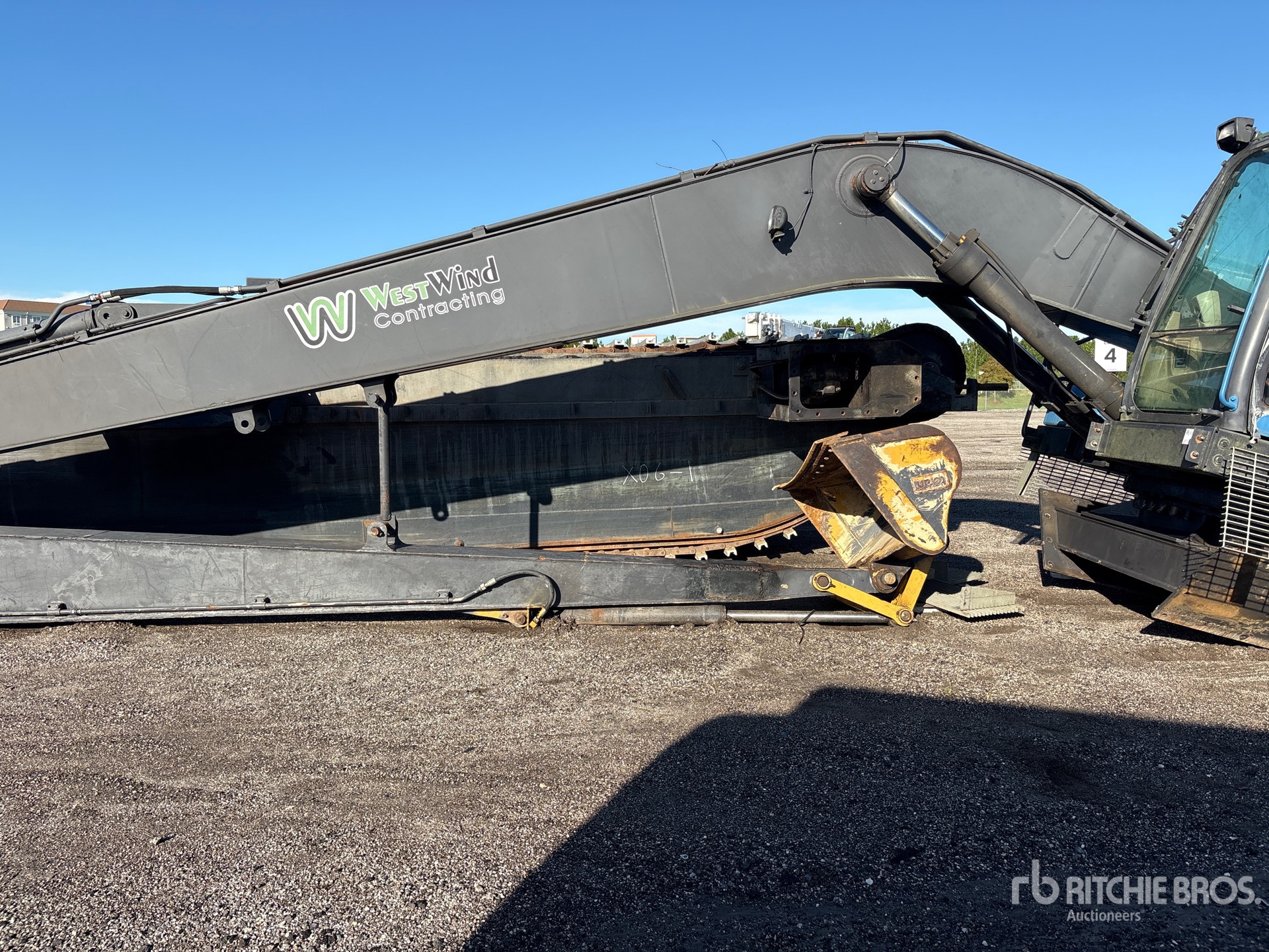 2005 Caterpillar 325C L