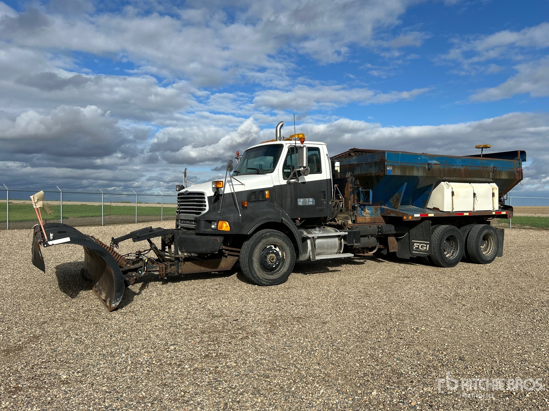 Photo of 2006 Sterling L9500