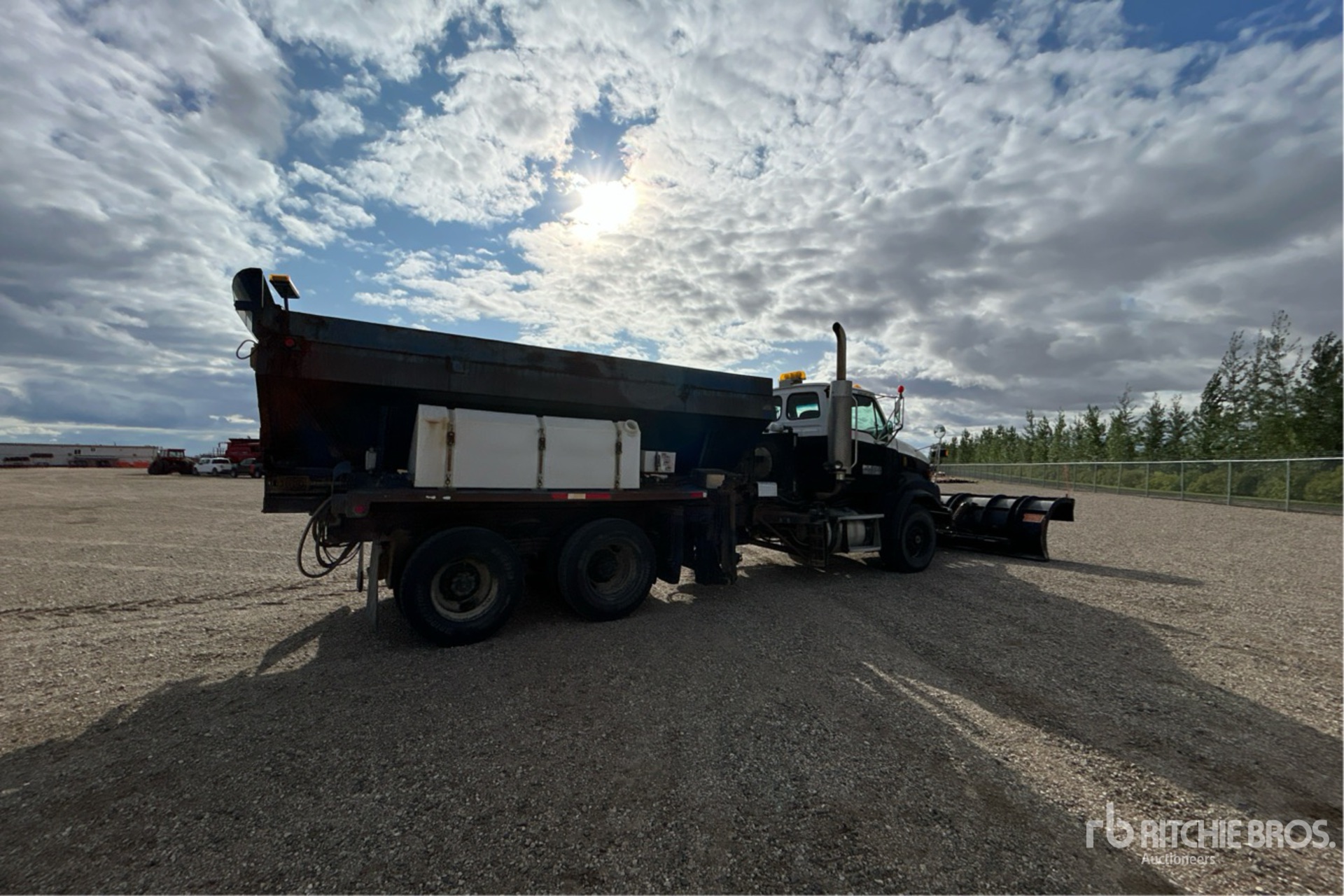 2006 Sterling L9500