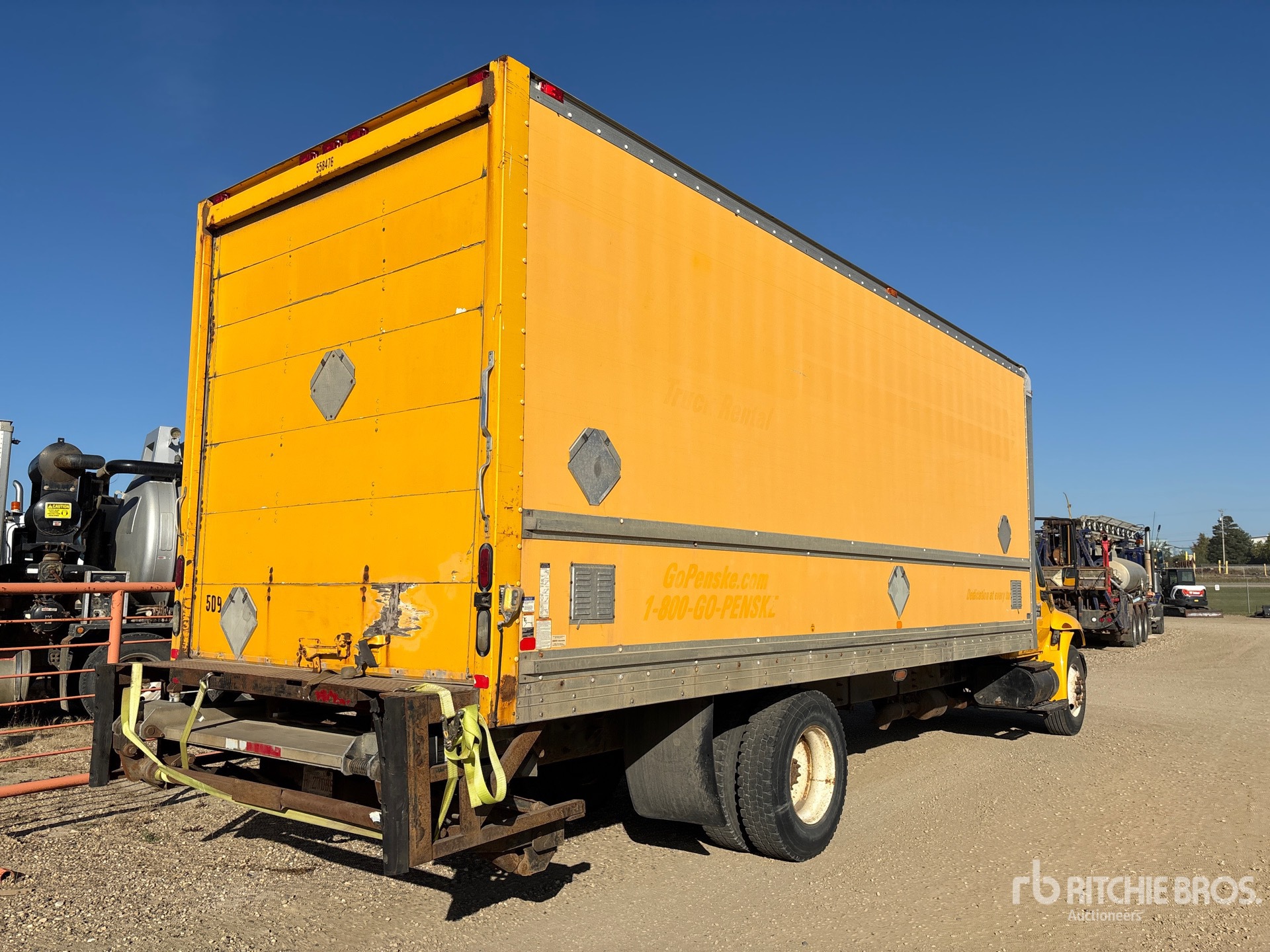 2009 International 4300