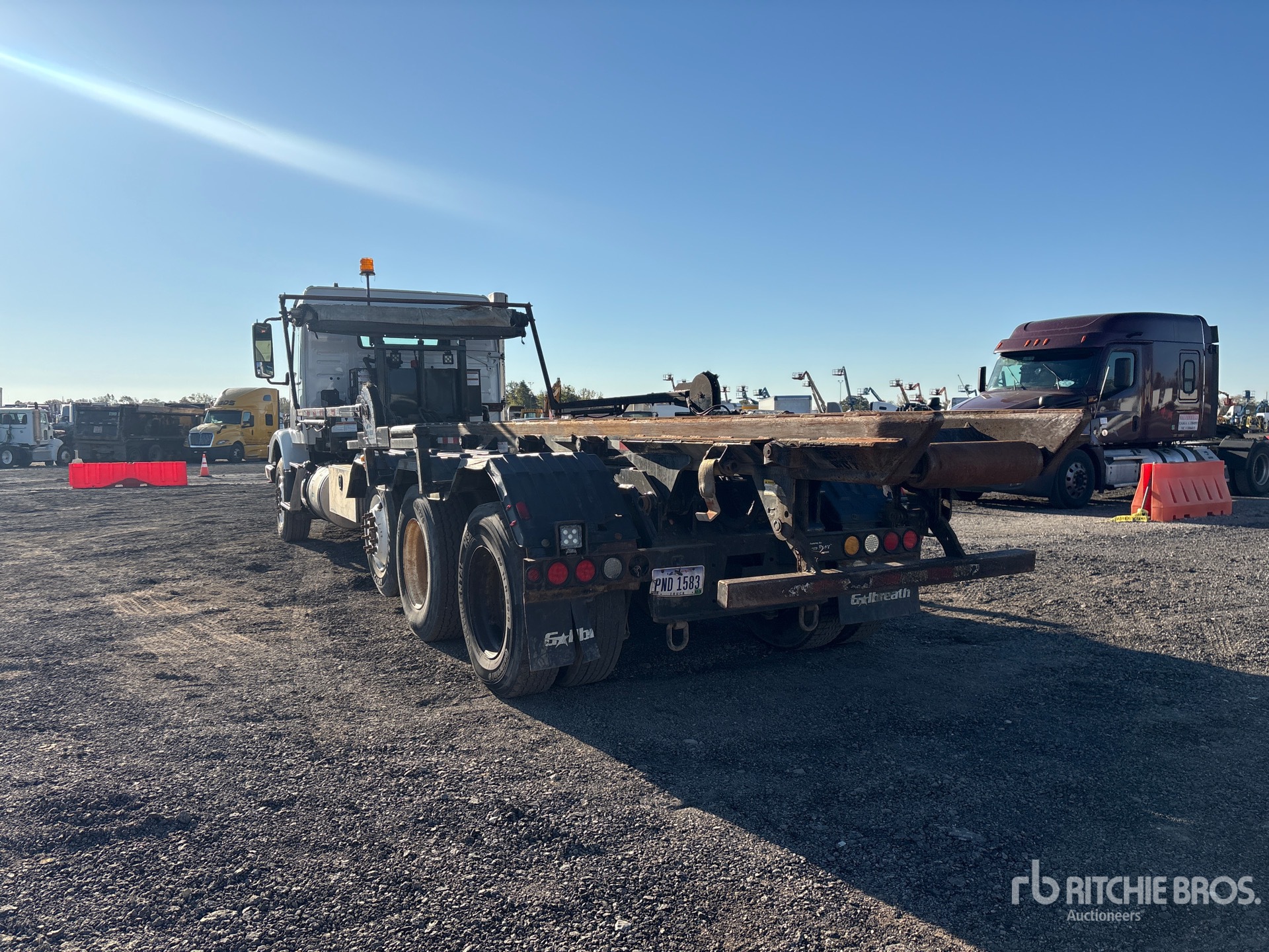 2024 Volvo VHD