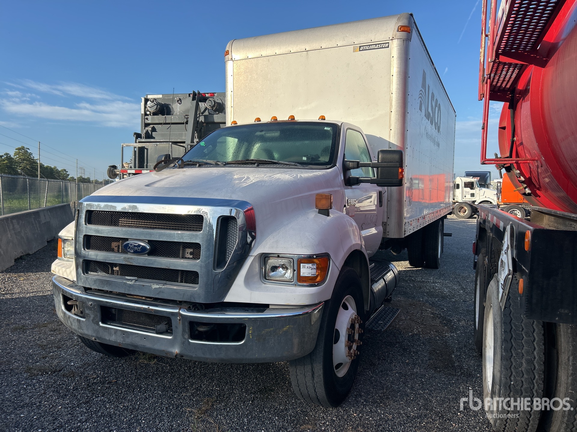 Photo of 2013 Ford F-650