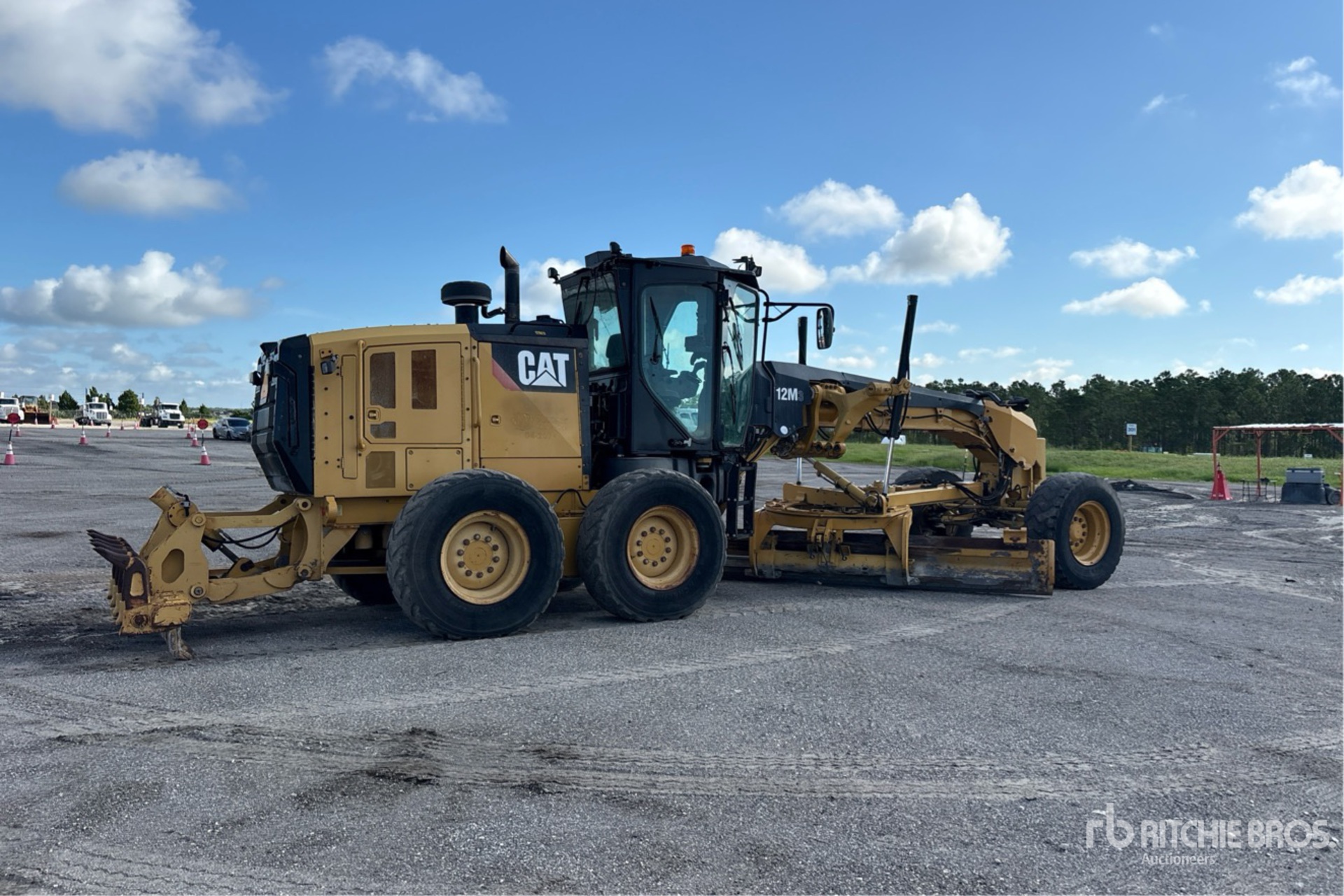 2015 Caterpillar 12M3