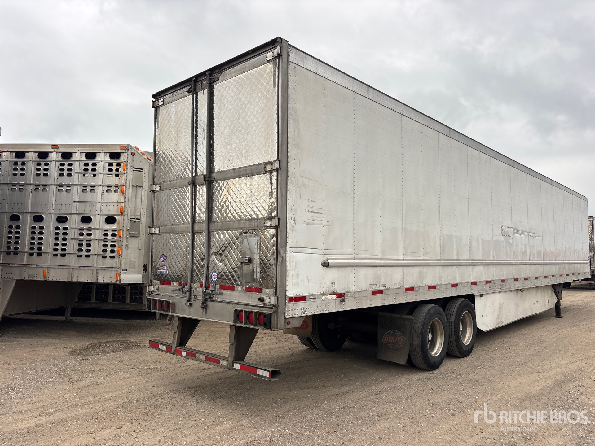 2019 Utility 53 FT T/A
