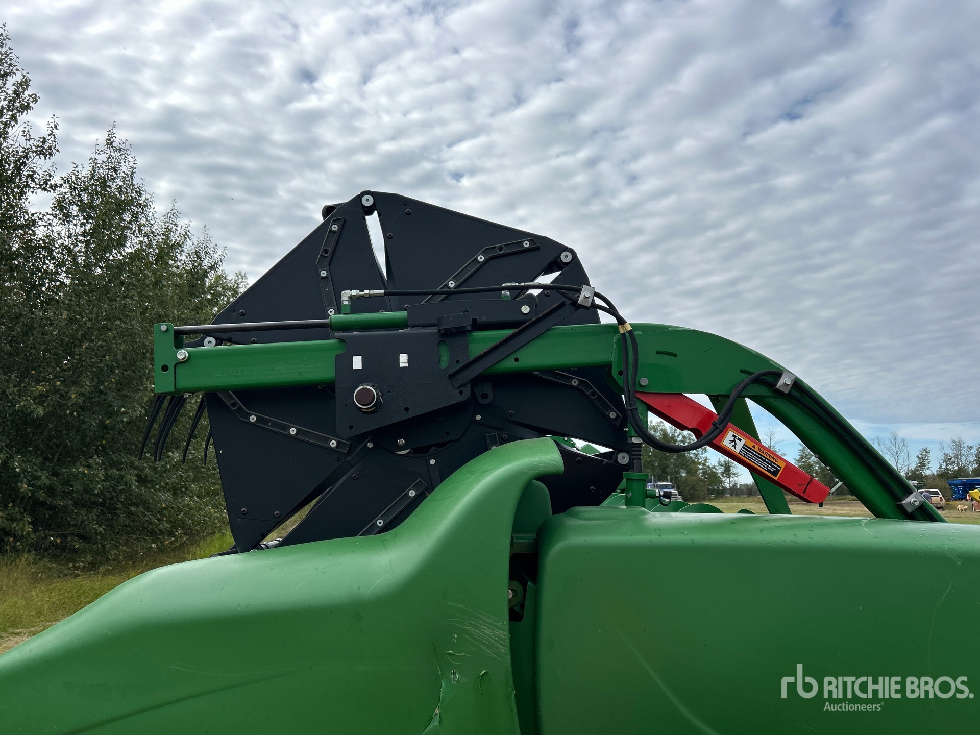 2017 John Deere 640FD