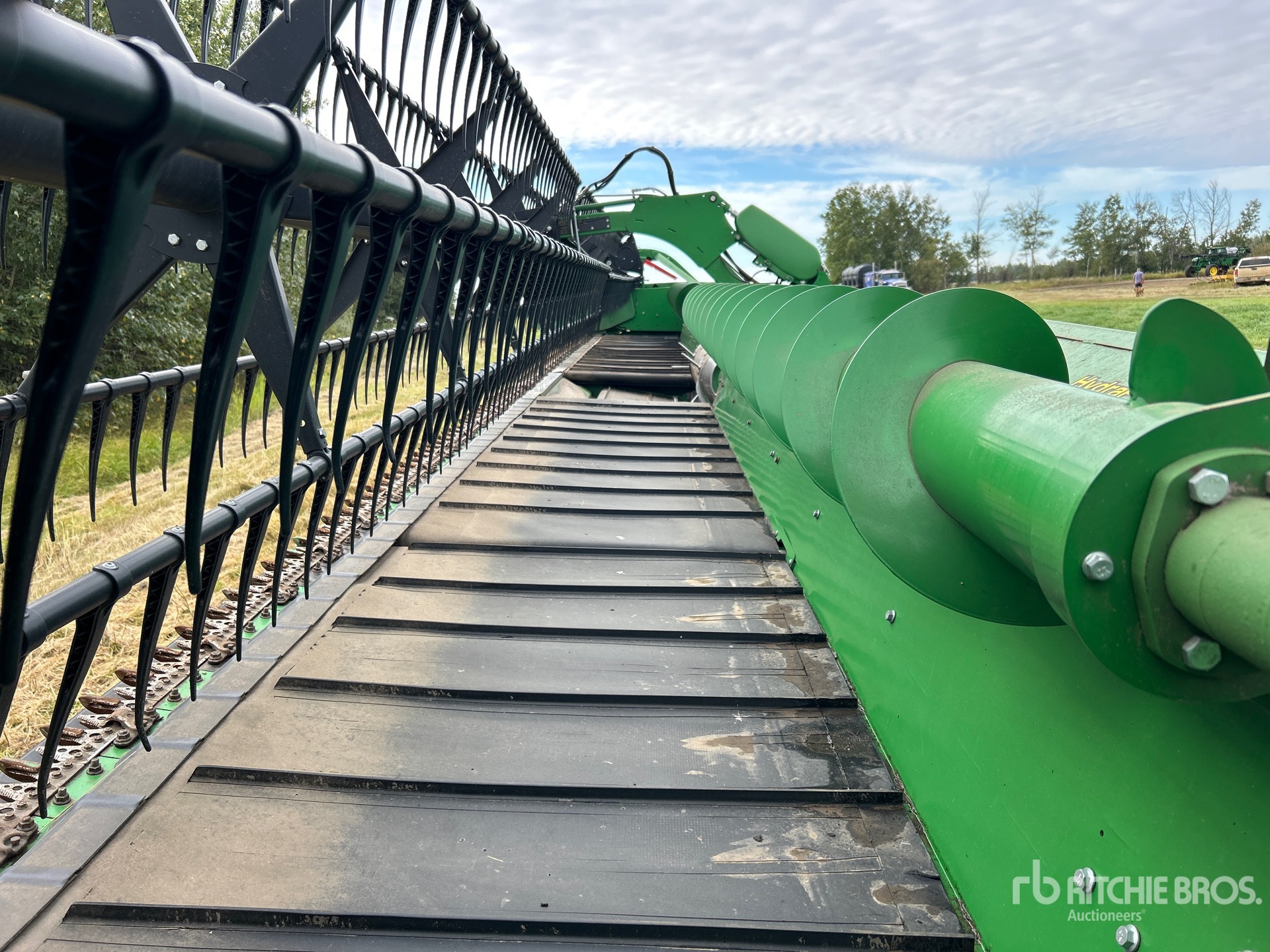 2017 John Deere 640FD