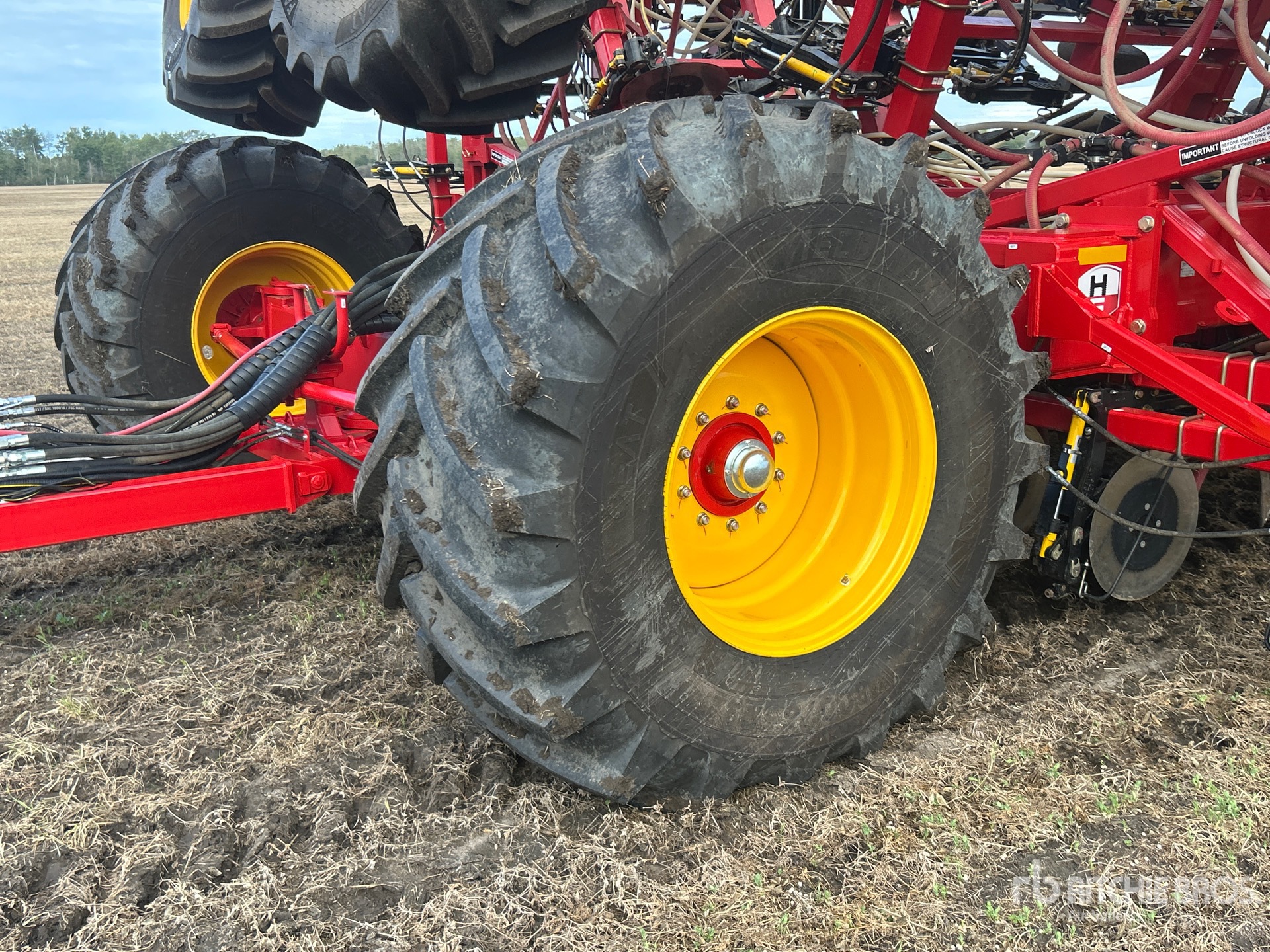 2024 Bourgault 3335-76 QDA