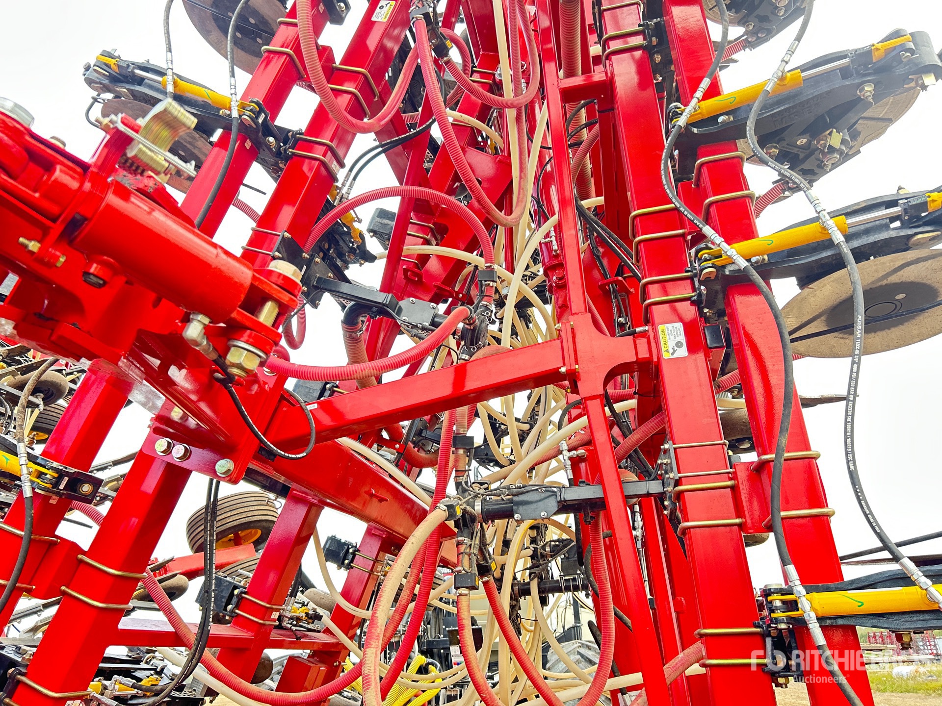 2024 Bourgault 3335-76 QDA