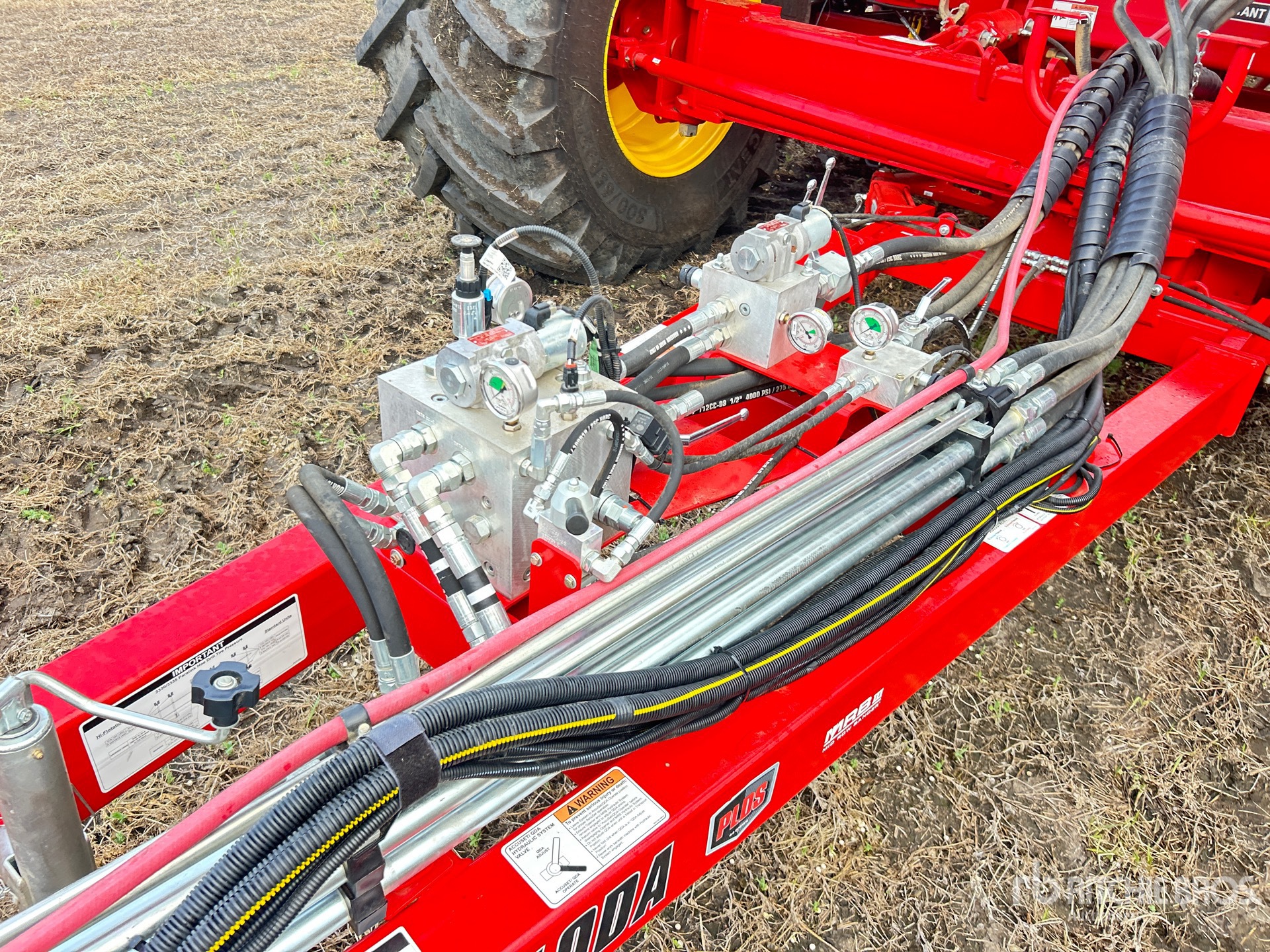 2024 Bourgault 3335-76 QDA