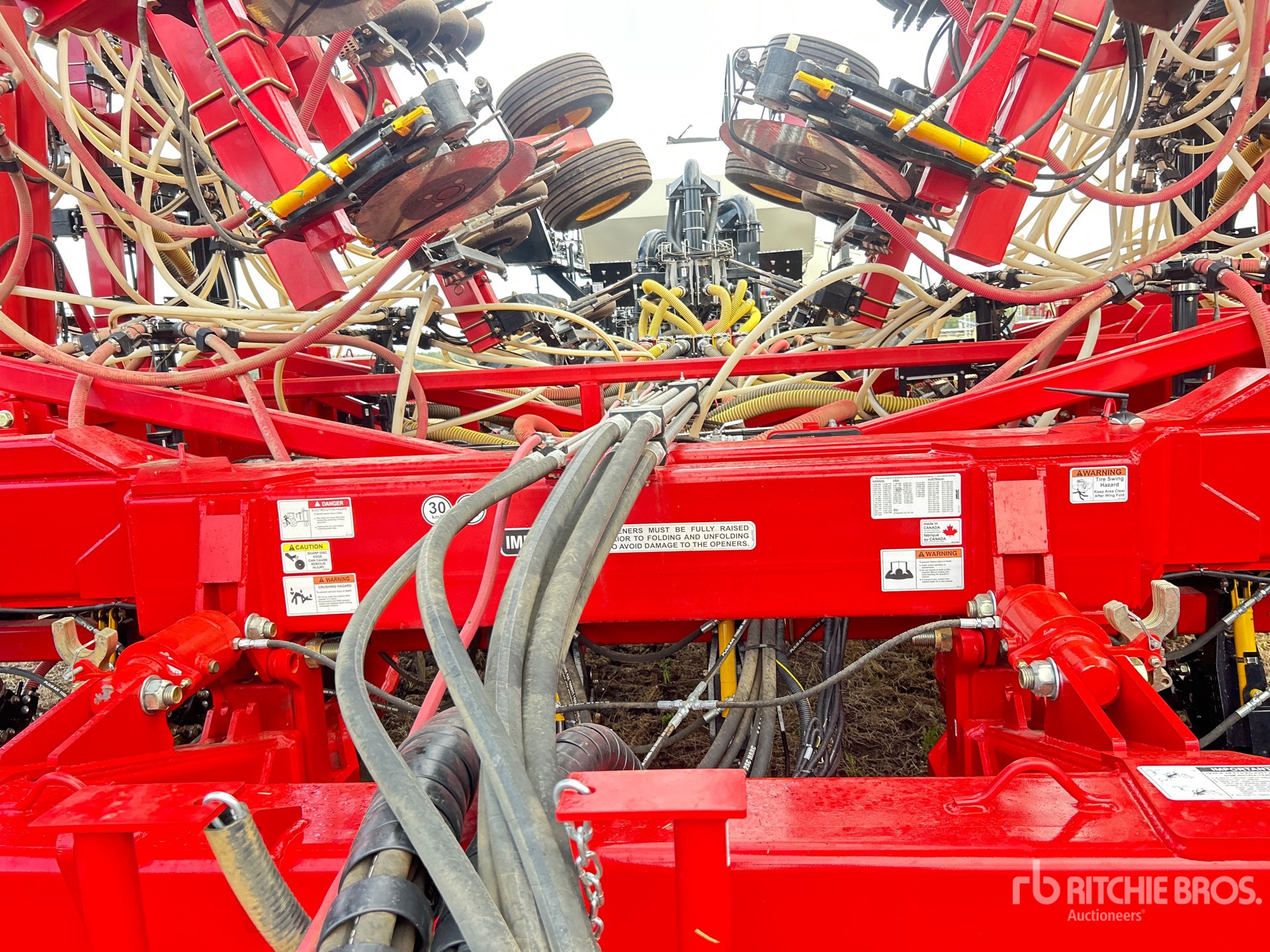 2024 Bourgault 3335-76 QDA