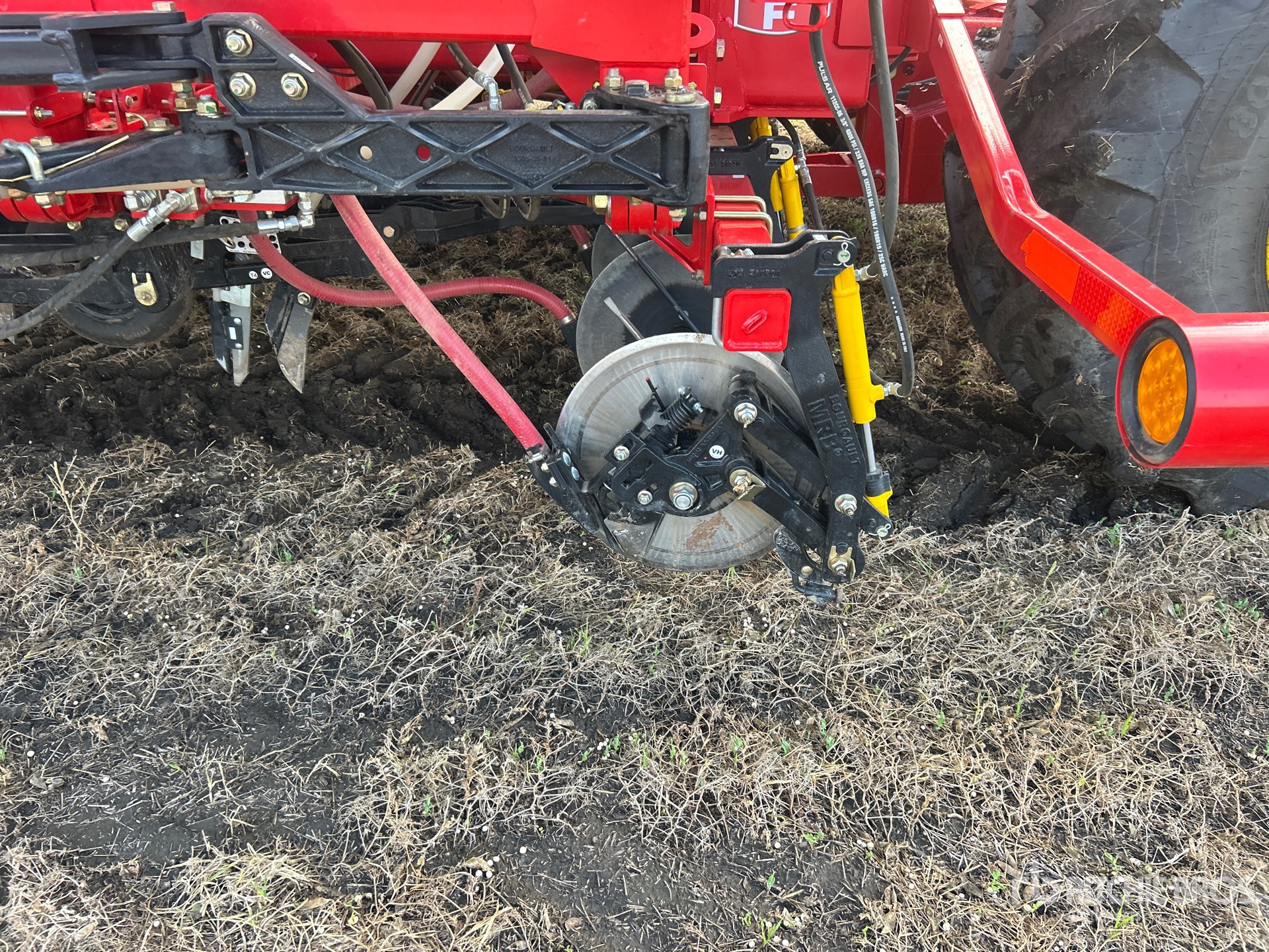 2024 Bourgault 3335-76 QDA