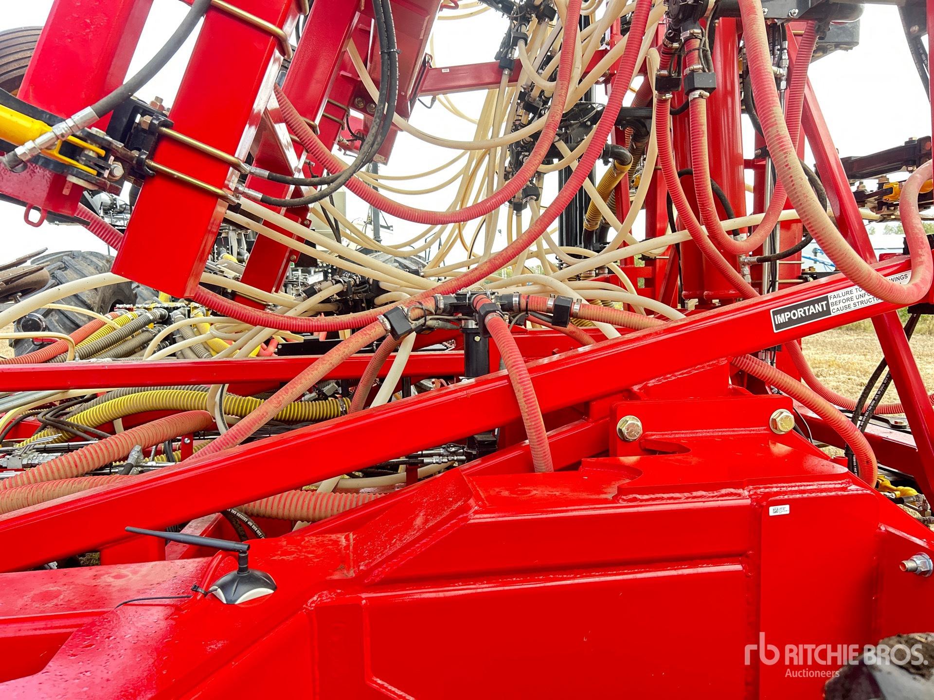 2024 Bourgault 3335-76 QDA
