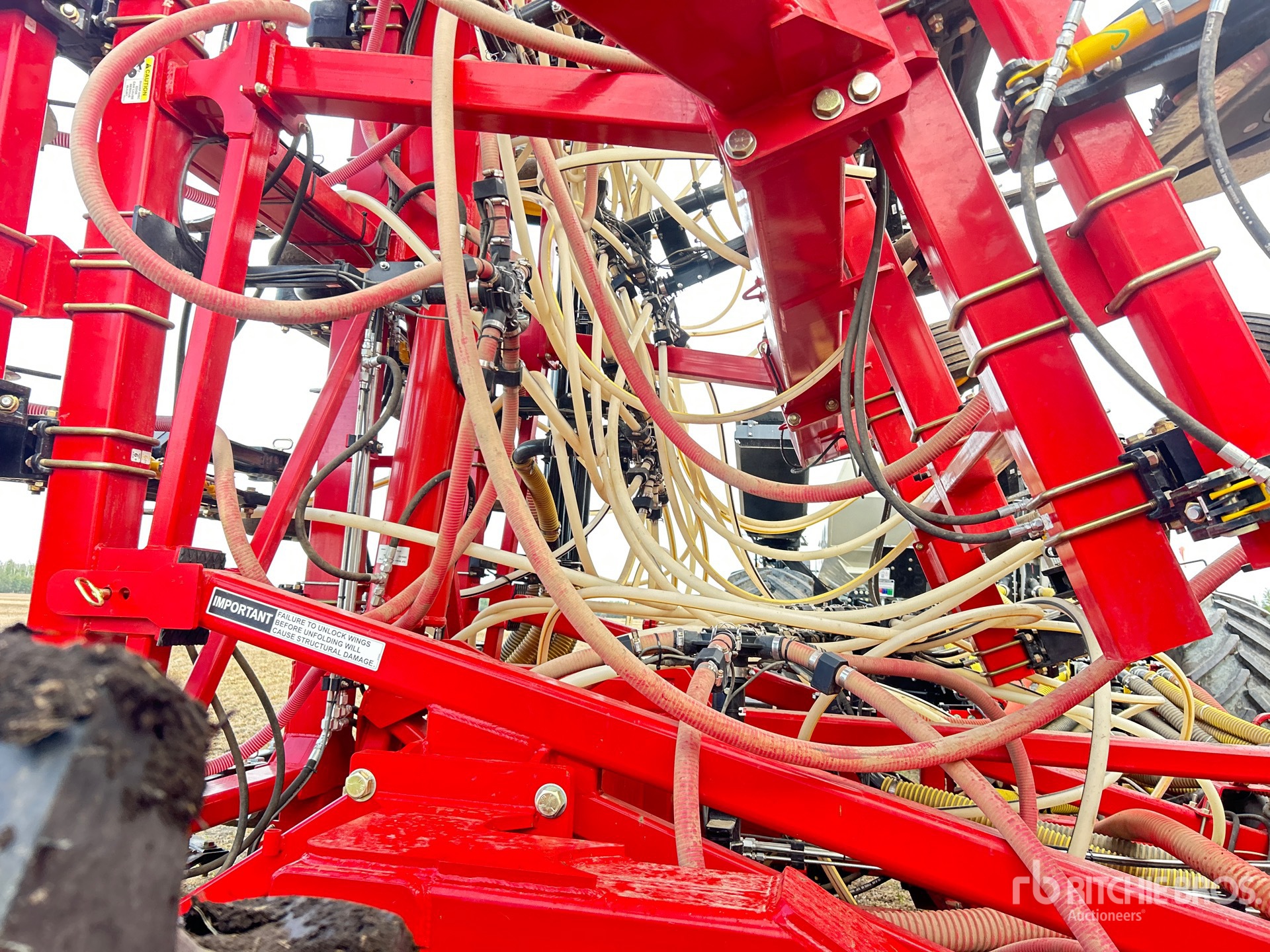 2024 Bourgault 3335-76 QDA