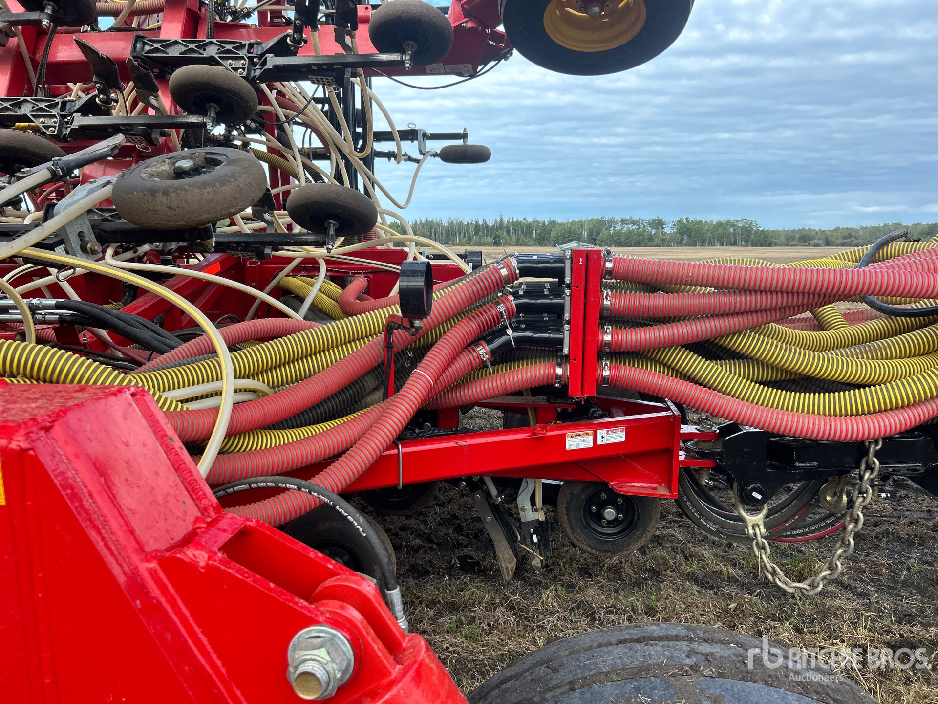 2024 Bourgault 3335-76 QDA