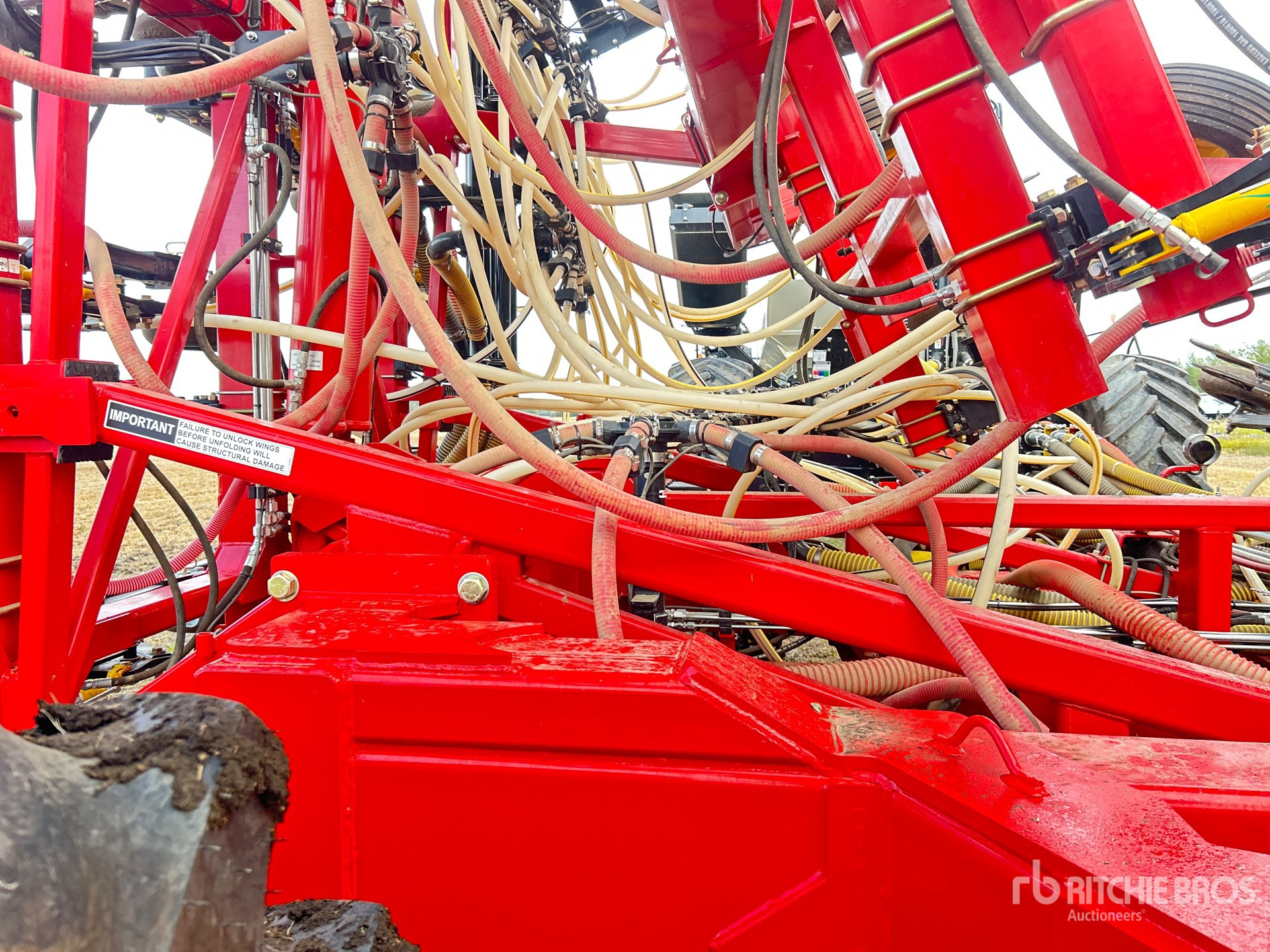 2024 Bourgault 3335-76 QDA