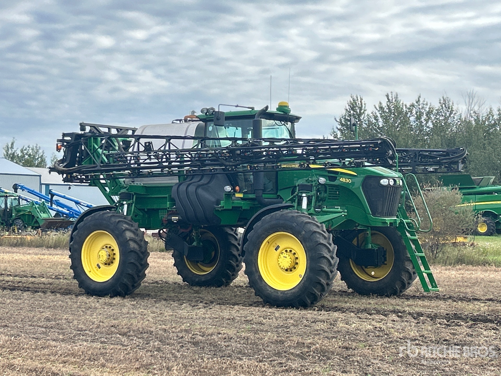 2012 John Deere 4830