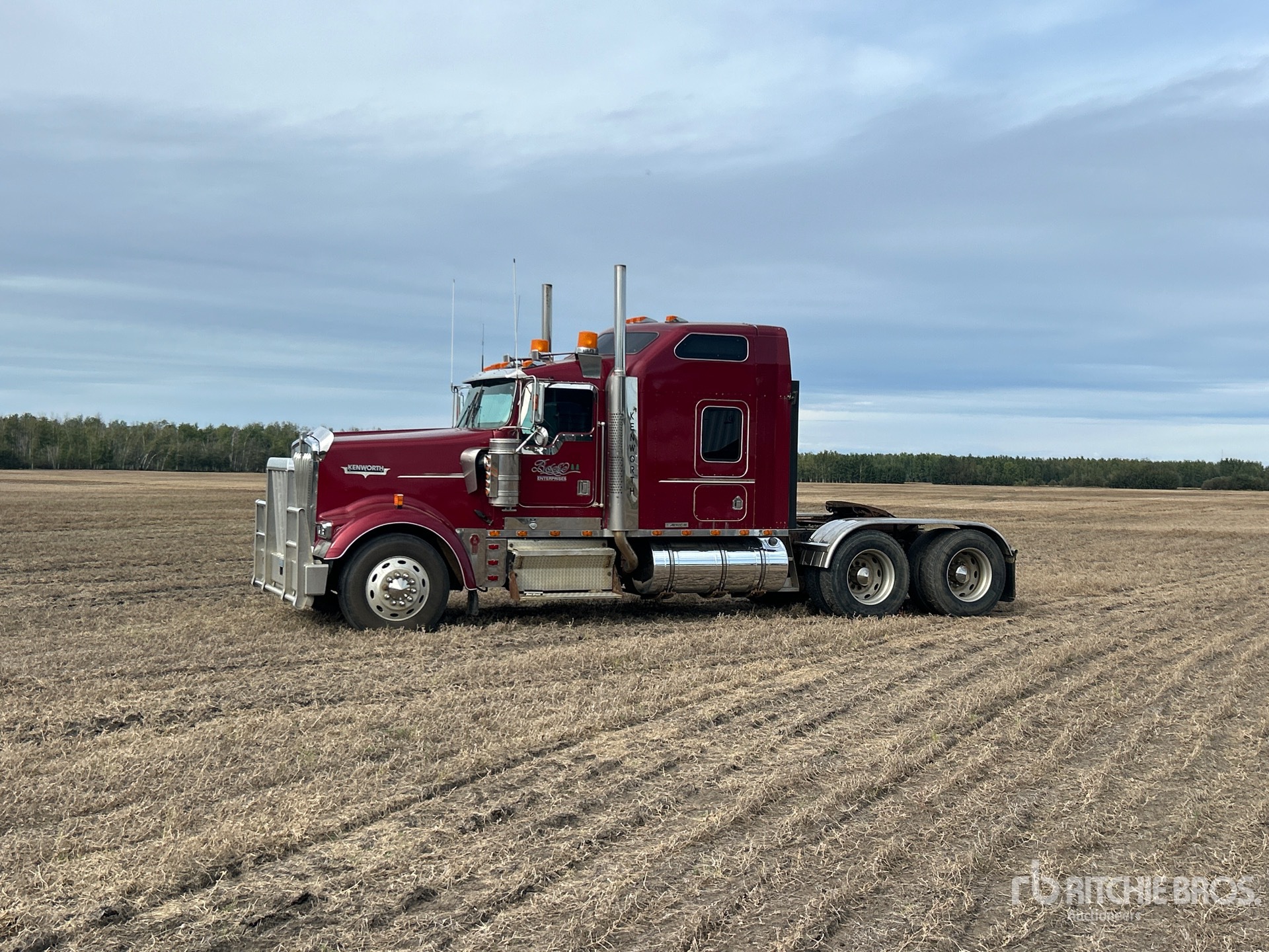 2001 Kenworth W900
