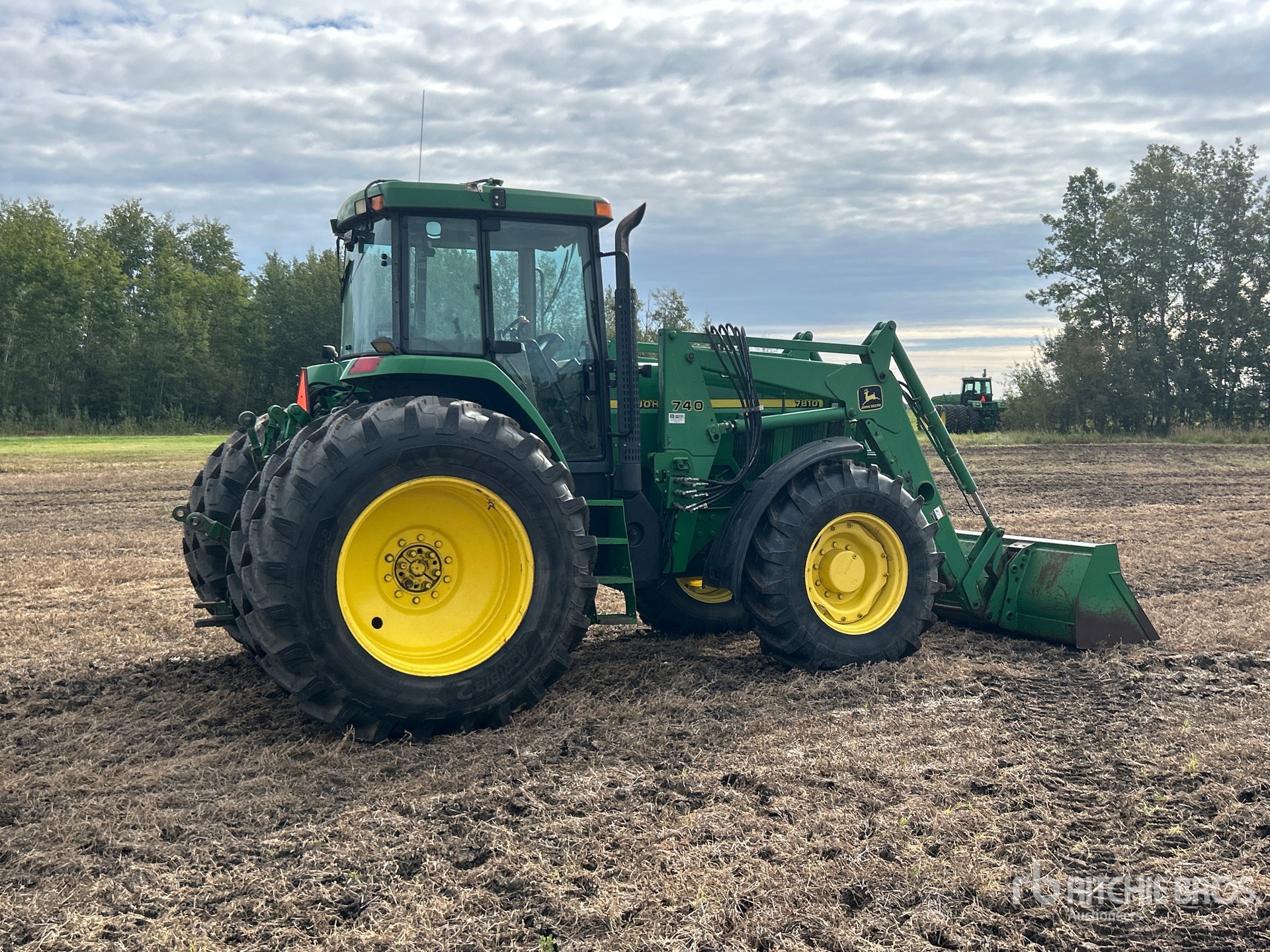 1997 John Deere 7810