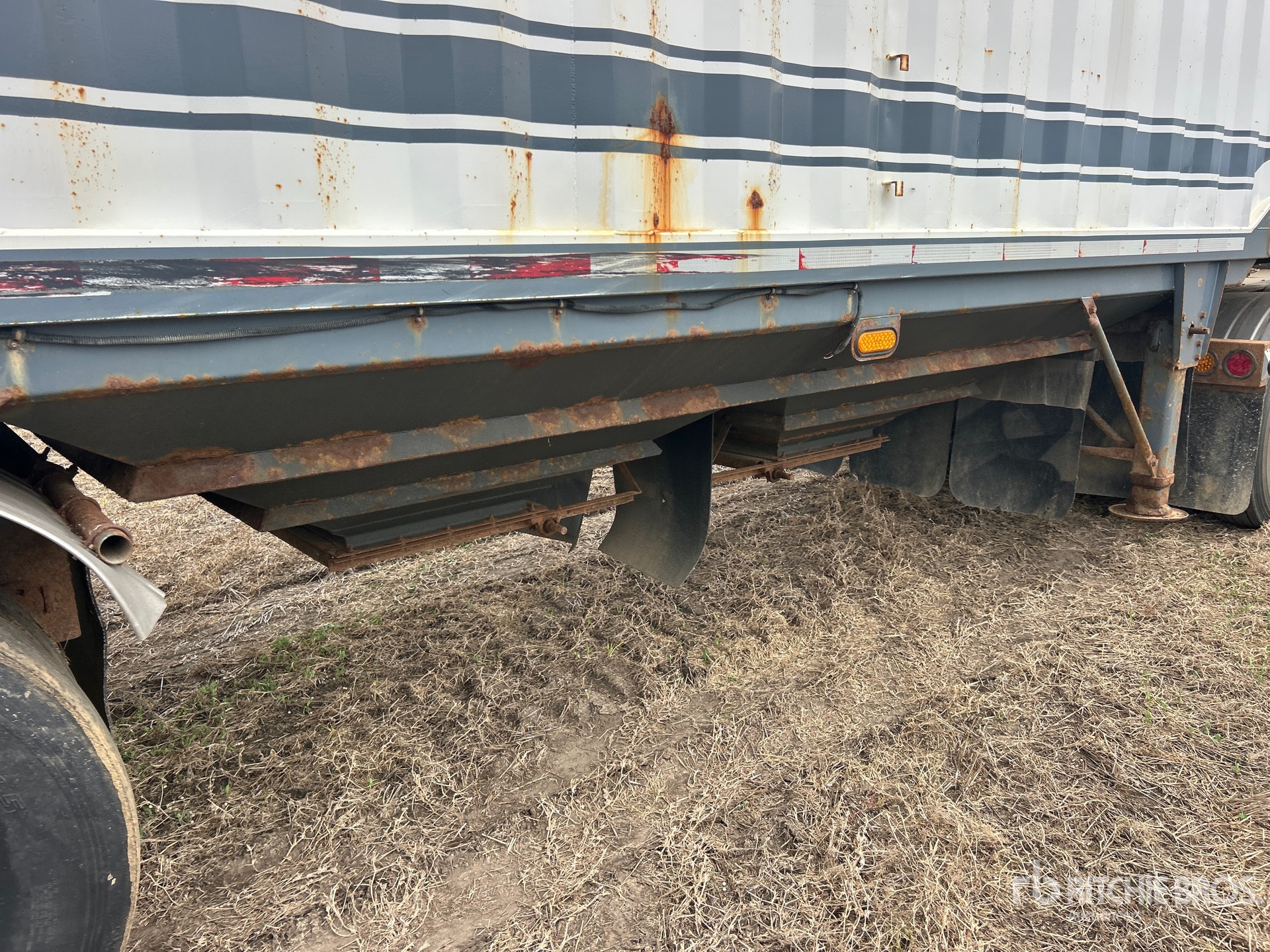 2000 Advance 28 ft T/A Super B-Train Pup