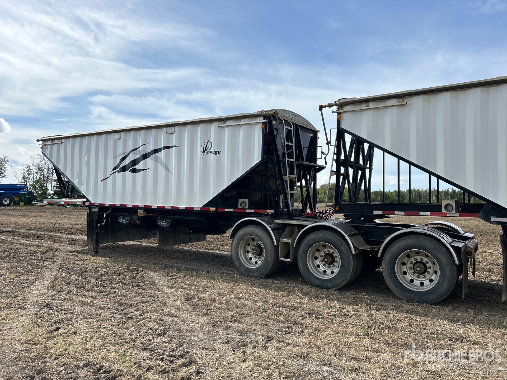 2009 Load King 30 ft Tri/A Super B-Train Lead