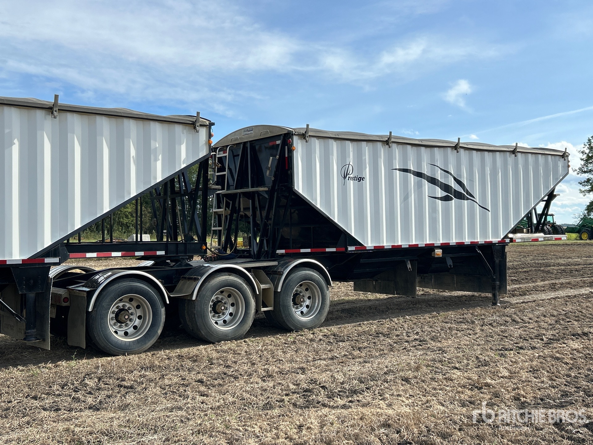 2009 Load King 30 ft Tri/A Super B-Train Lead