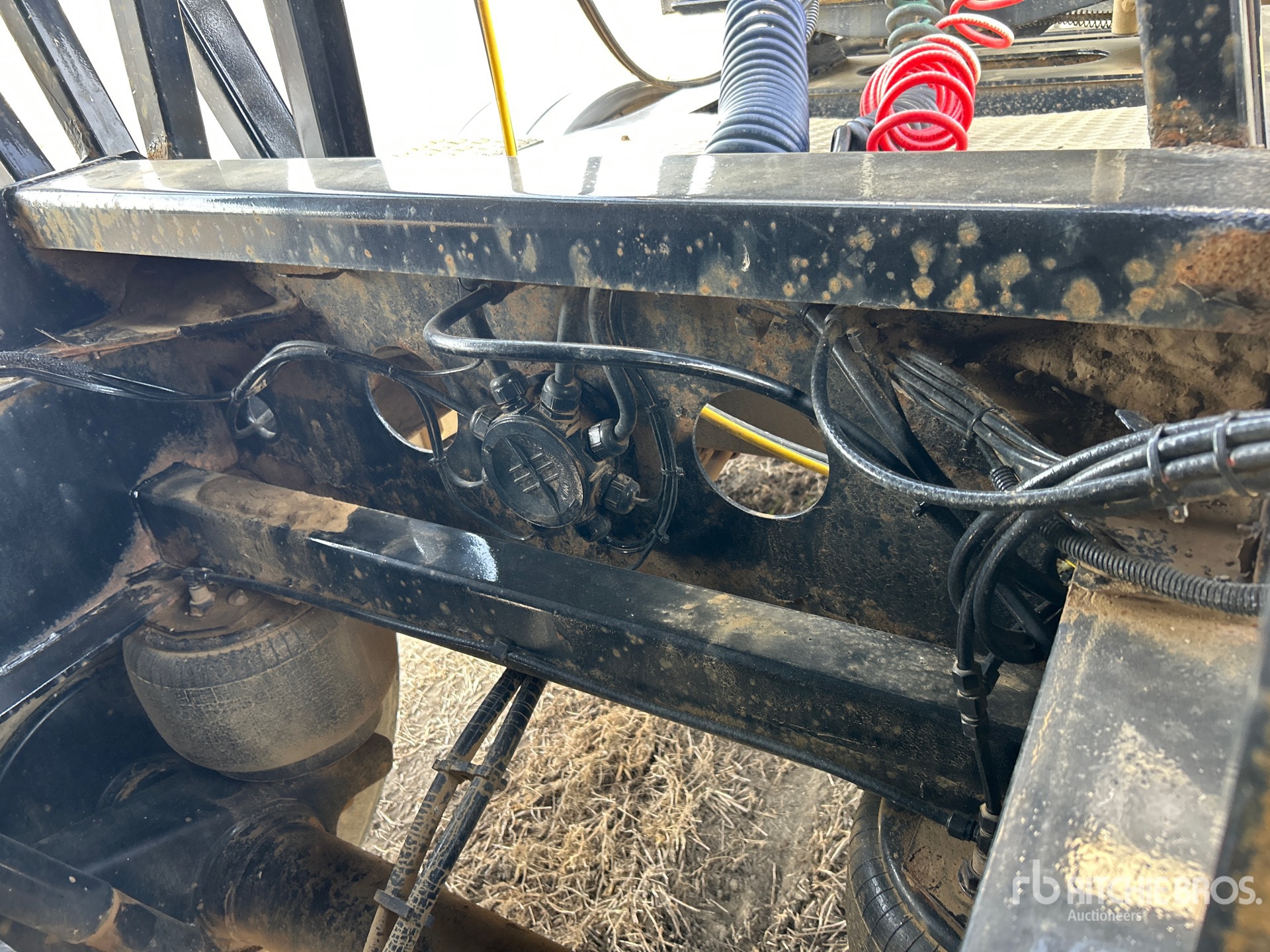 2009 Load King 30 ft Tri/A Super B-Train Lead