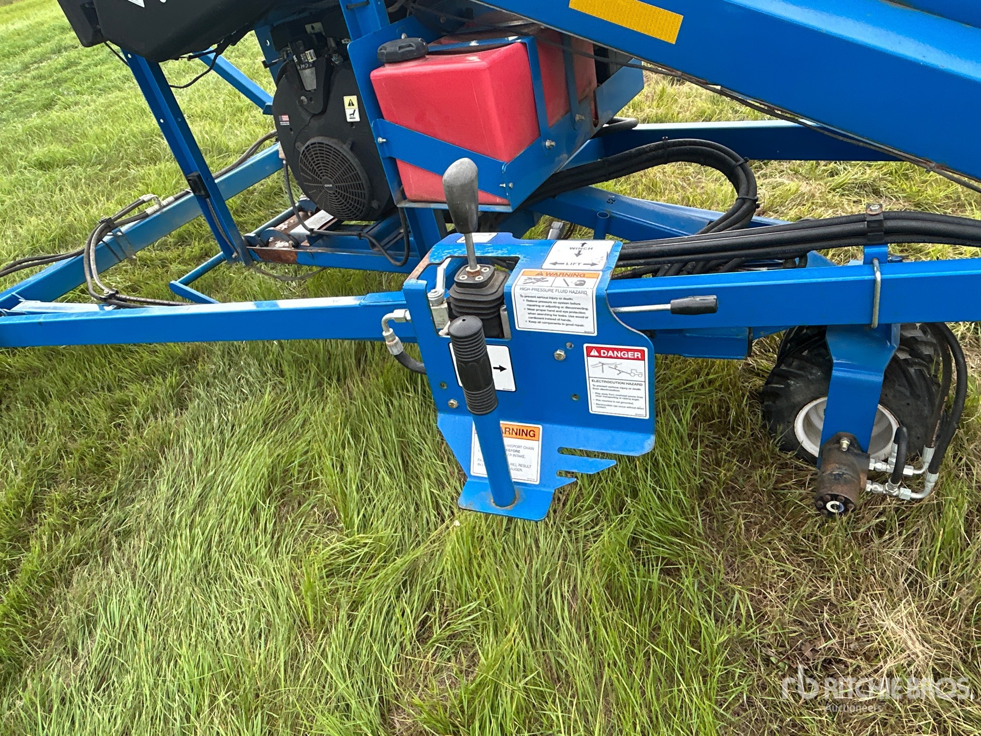 2020 Brandt 1552LP