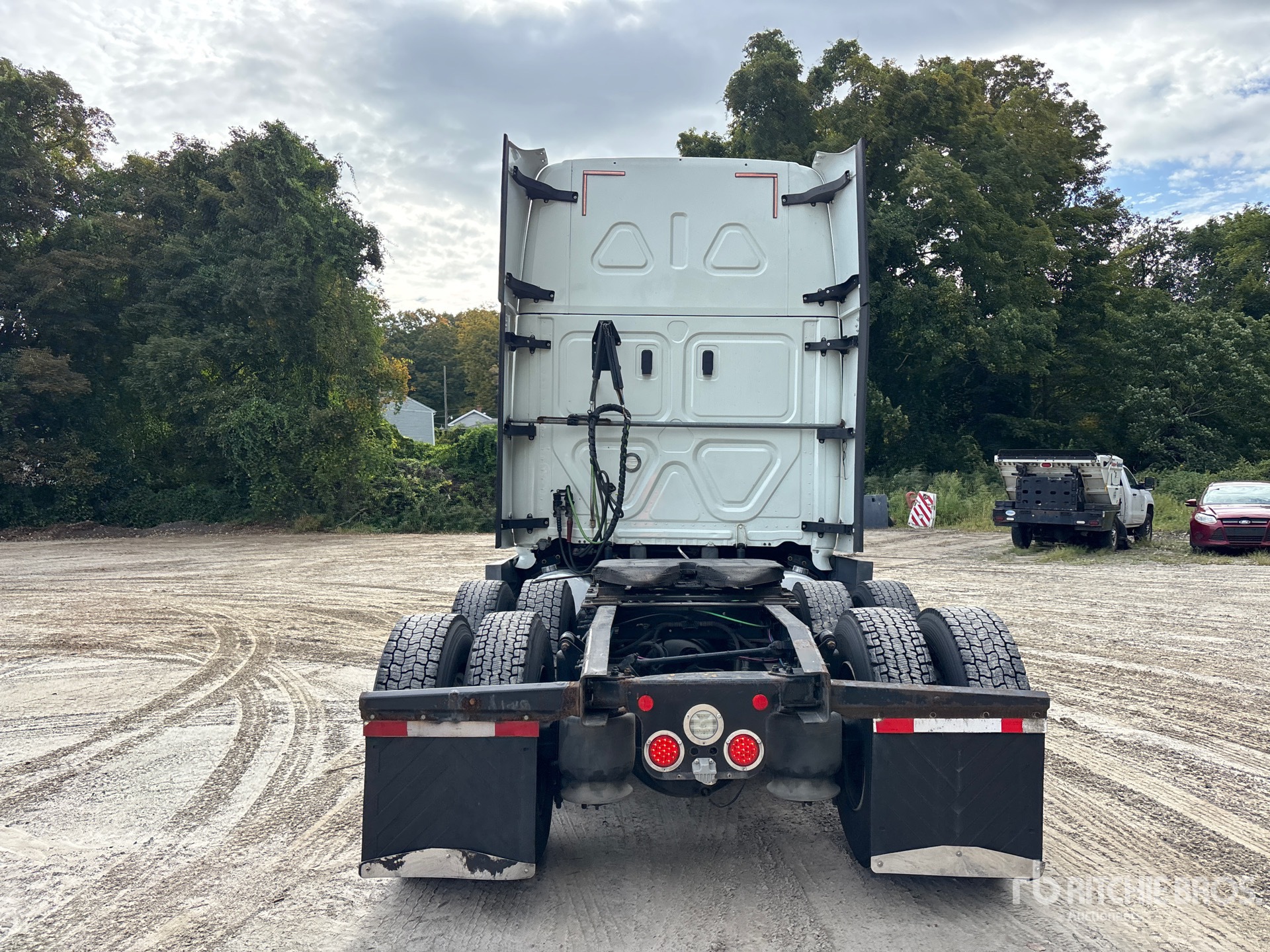 2020 Freightliner CASCADIA 126
