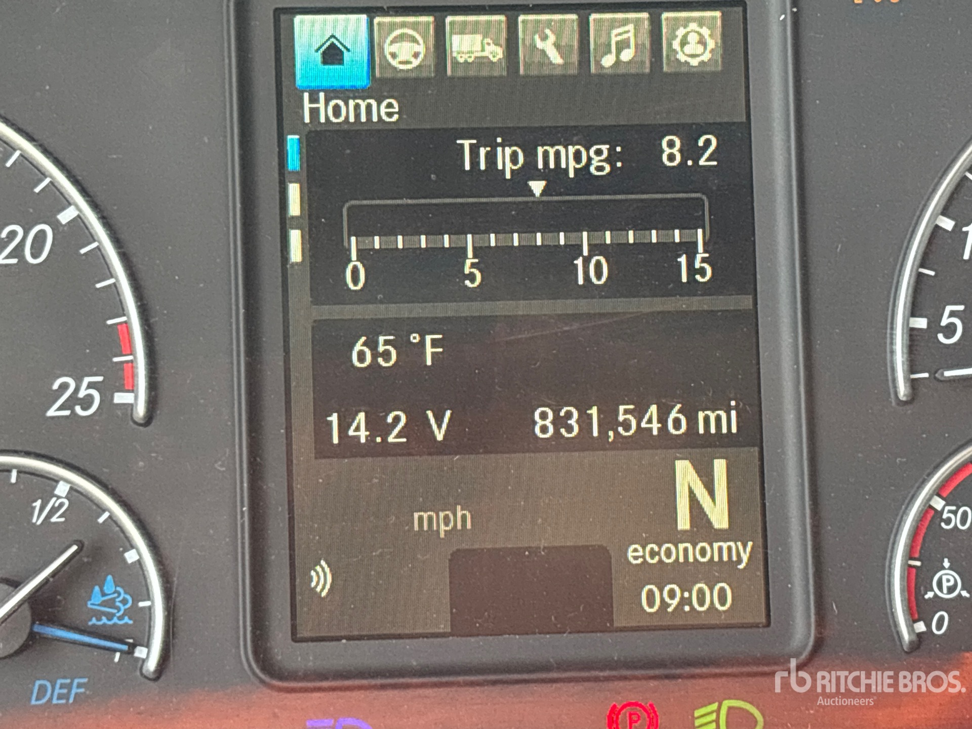2020 Freightliner CASCADIA 126