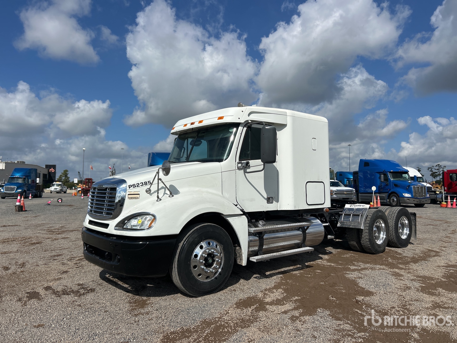 2007 Freightliner Columbia 120