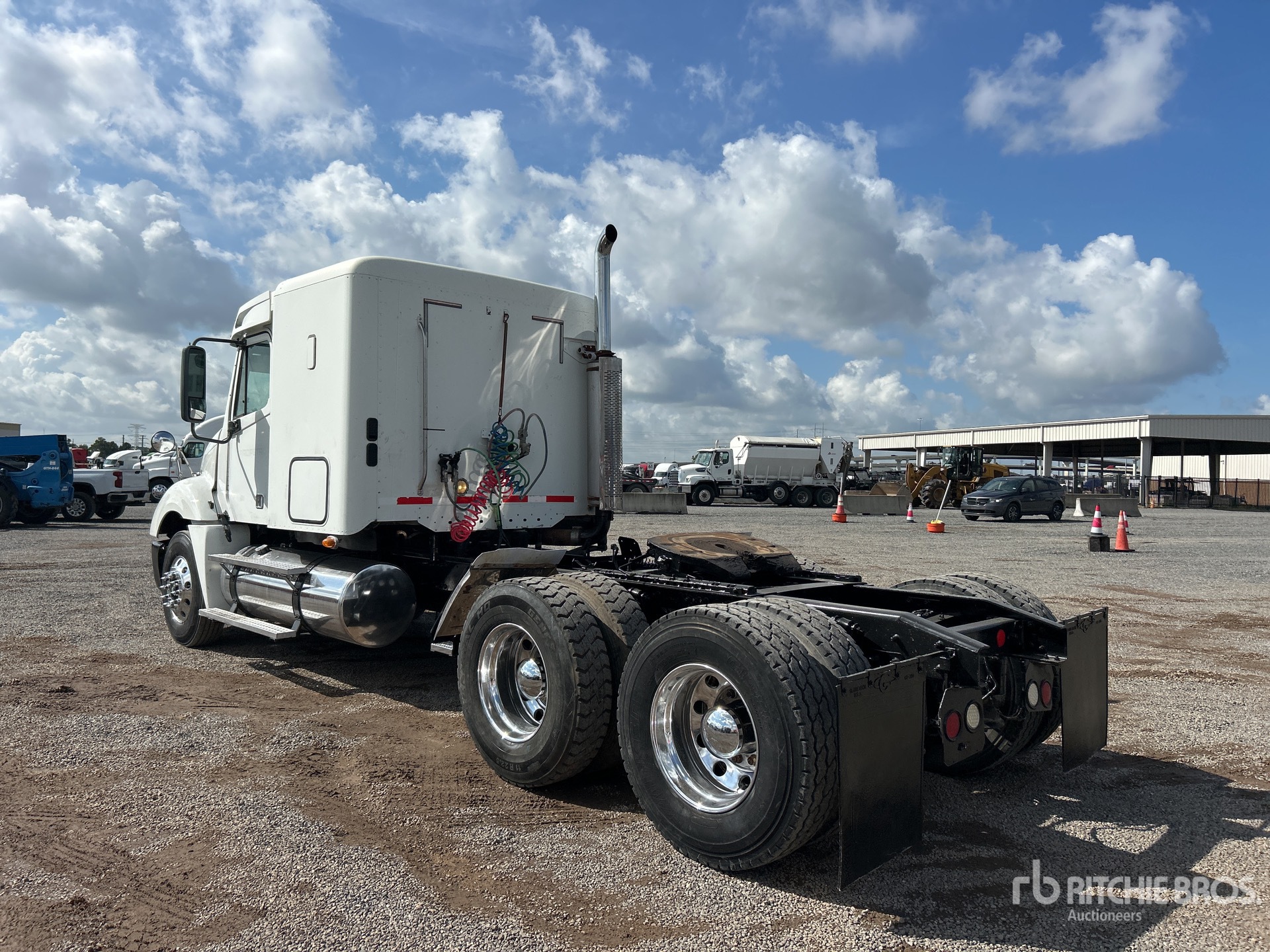 2007 Freightliner Columbia 120