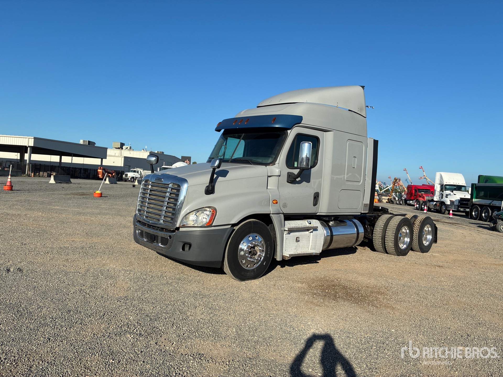 2015 Freightliner CASCADIA 125