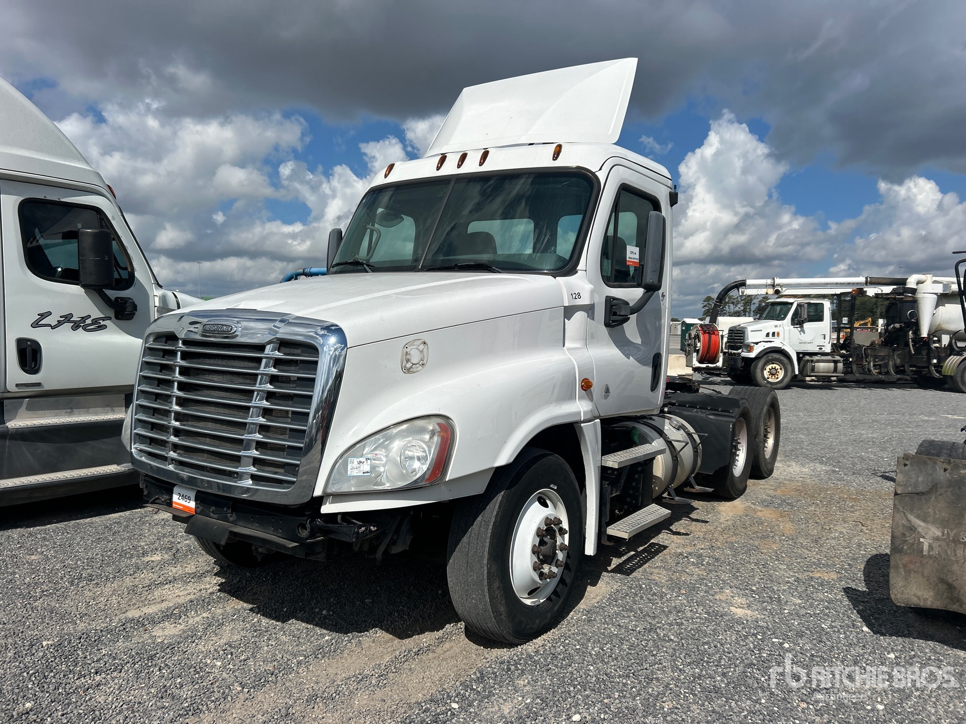2016 Freightliner CASCADIA 125