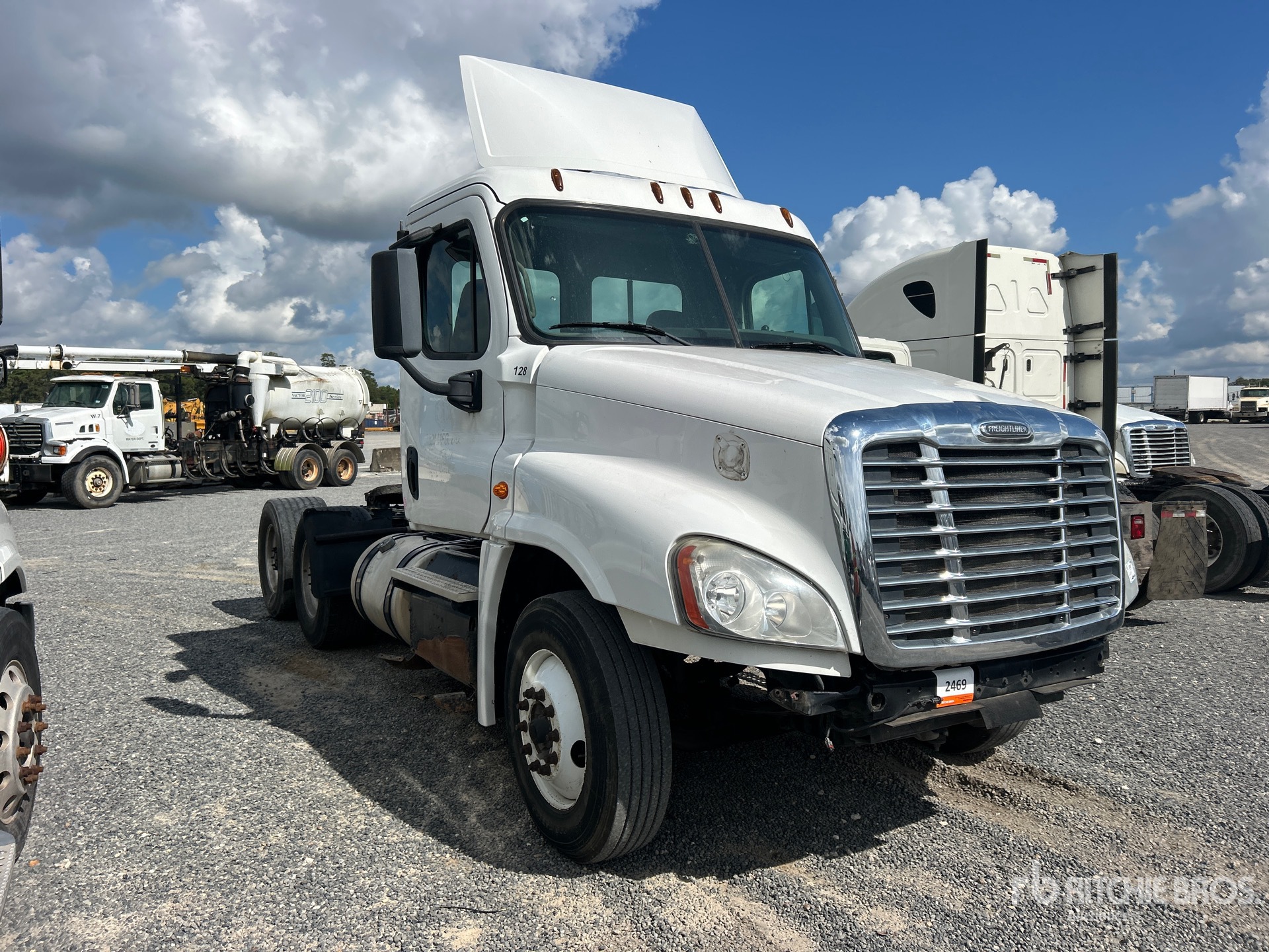2016 Freightliner CASCADIA 125