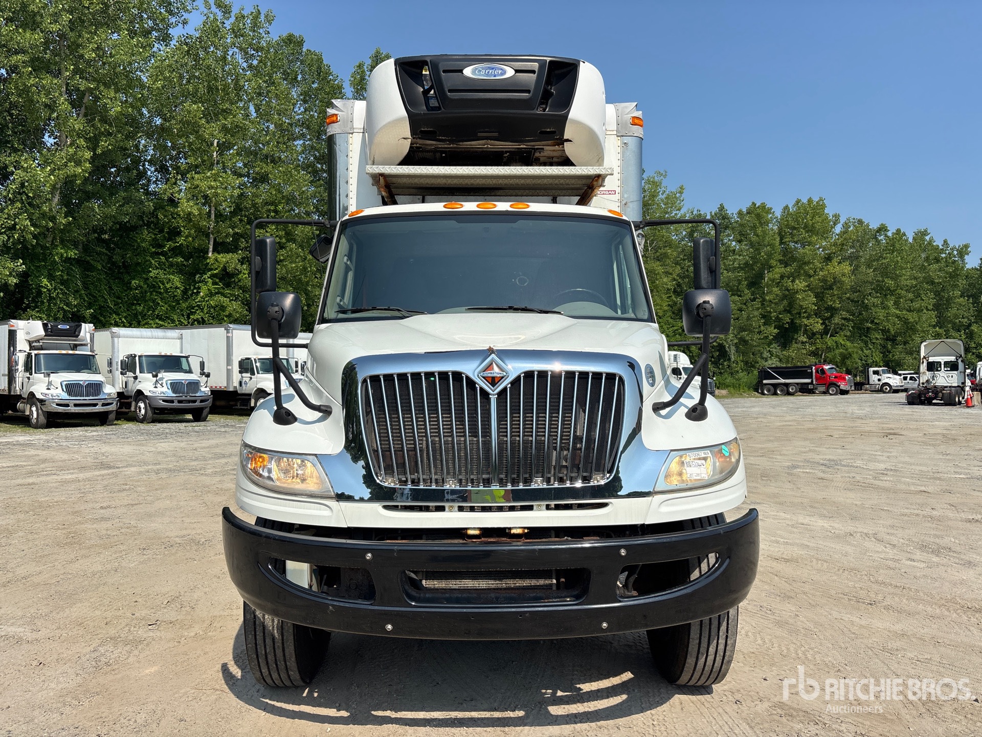 2017 International 4300 SBA 4X2