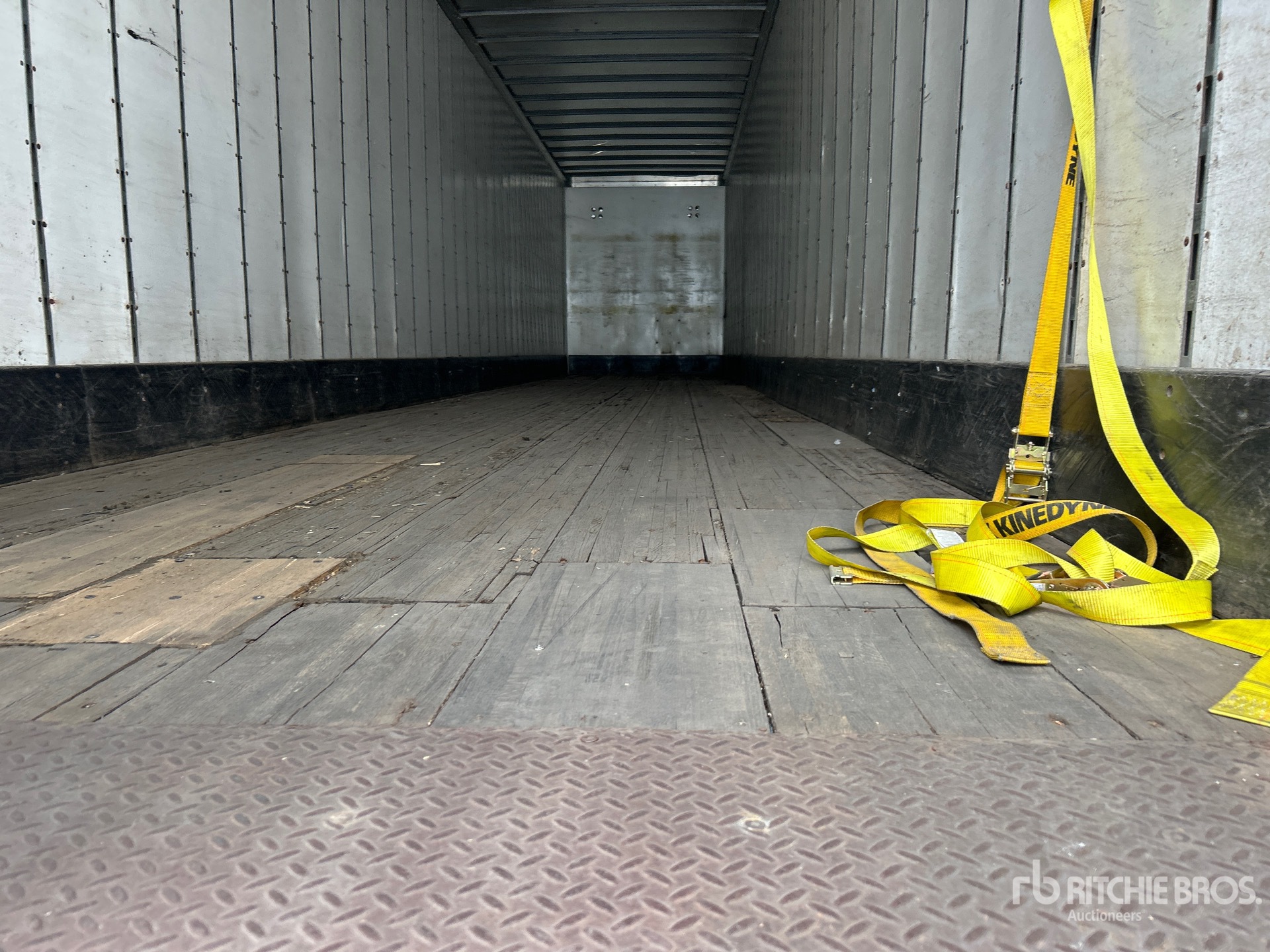 2015 Great Dane CLA-1304-21048