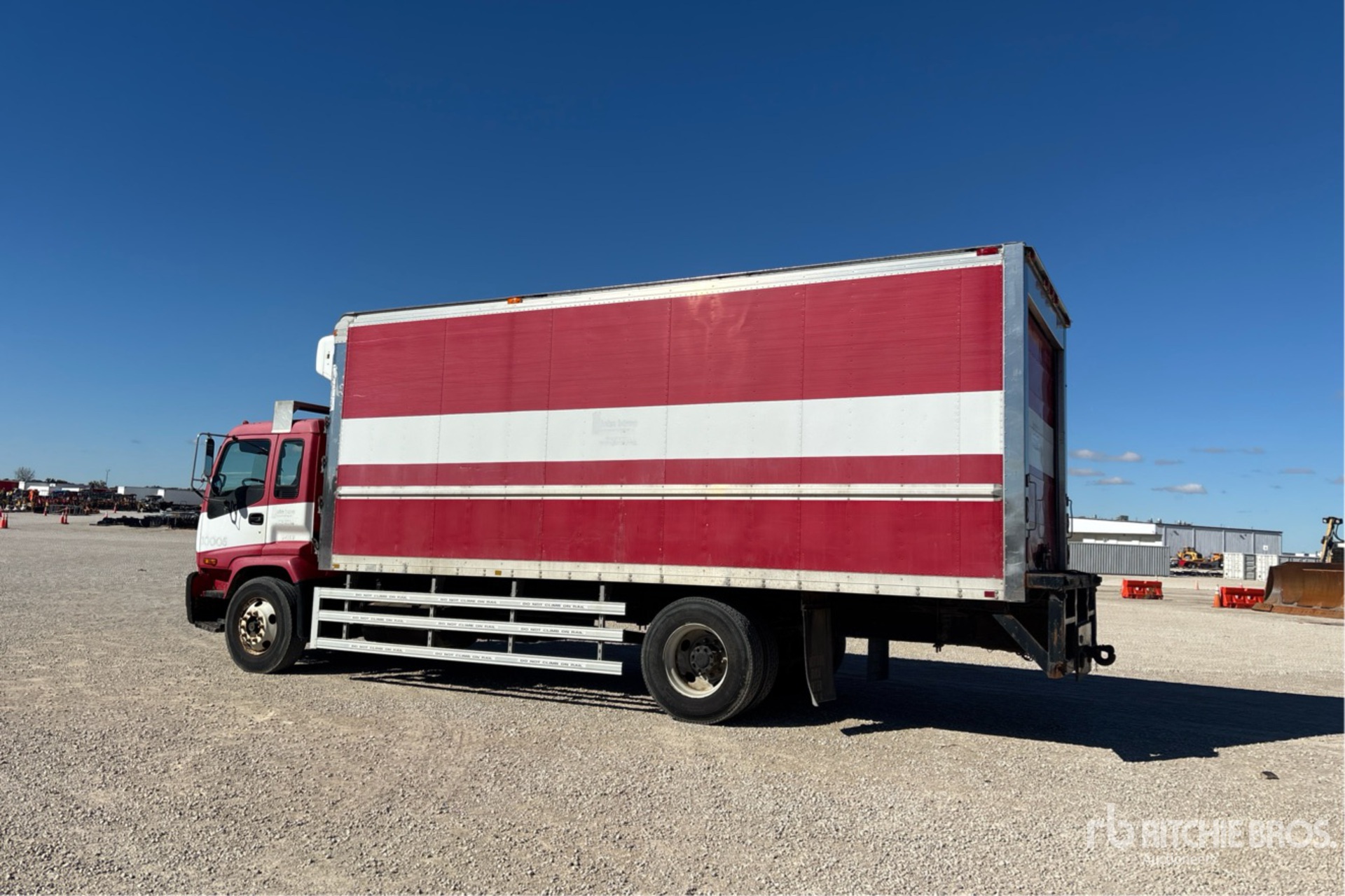 2006 Isuzu T7F042