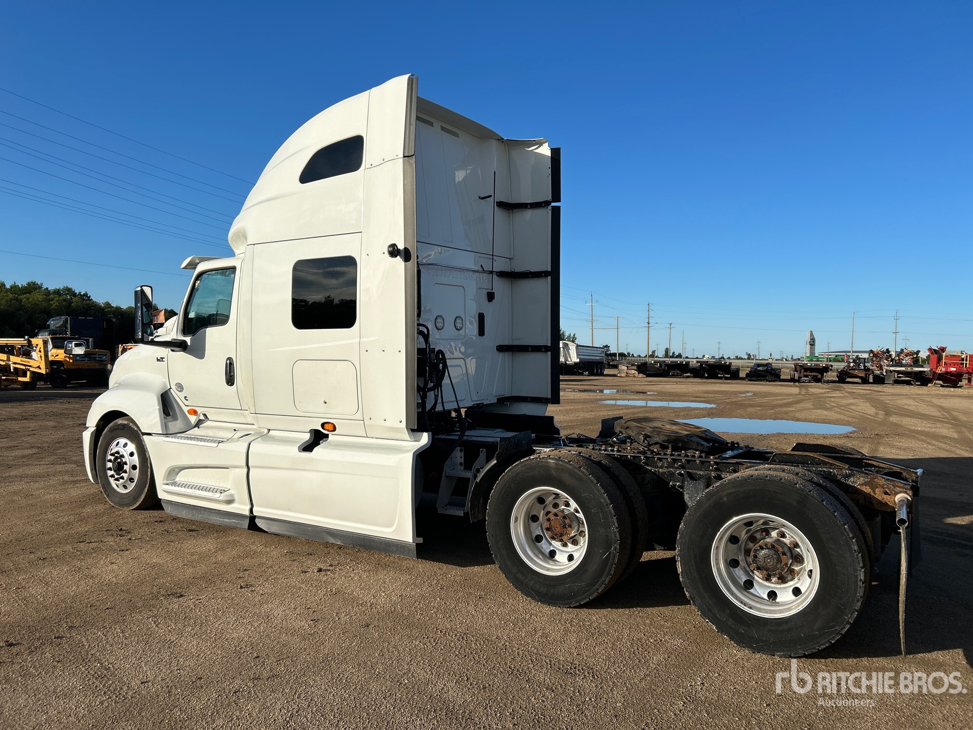 2019 International LT625