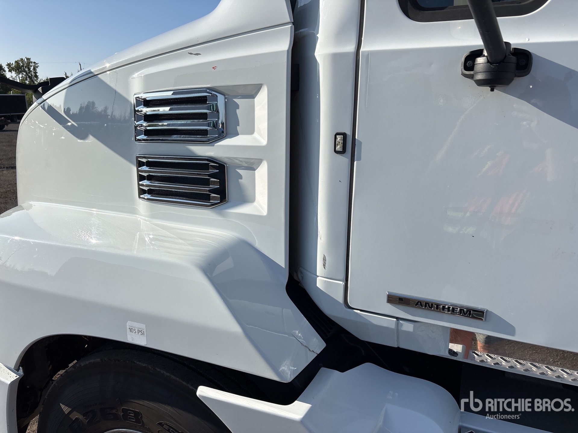 2020 Mack AN64T