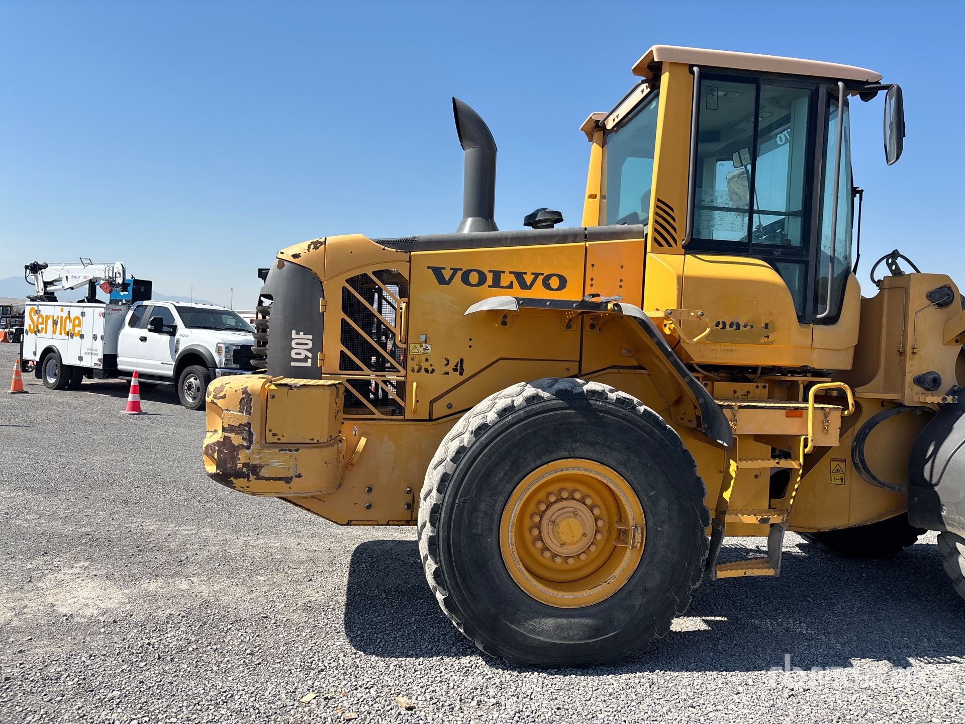 2011 Volvo L90F