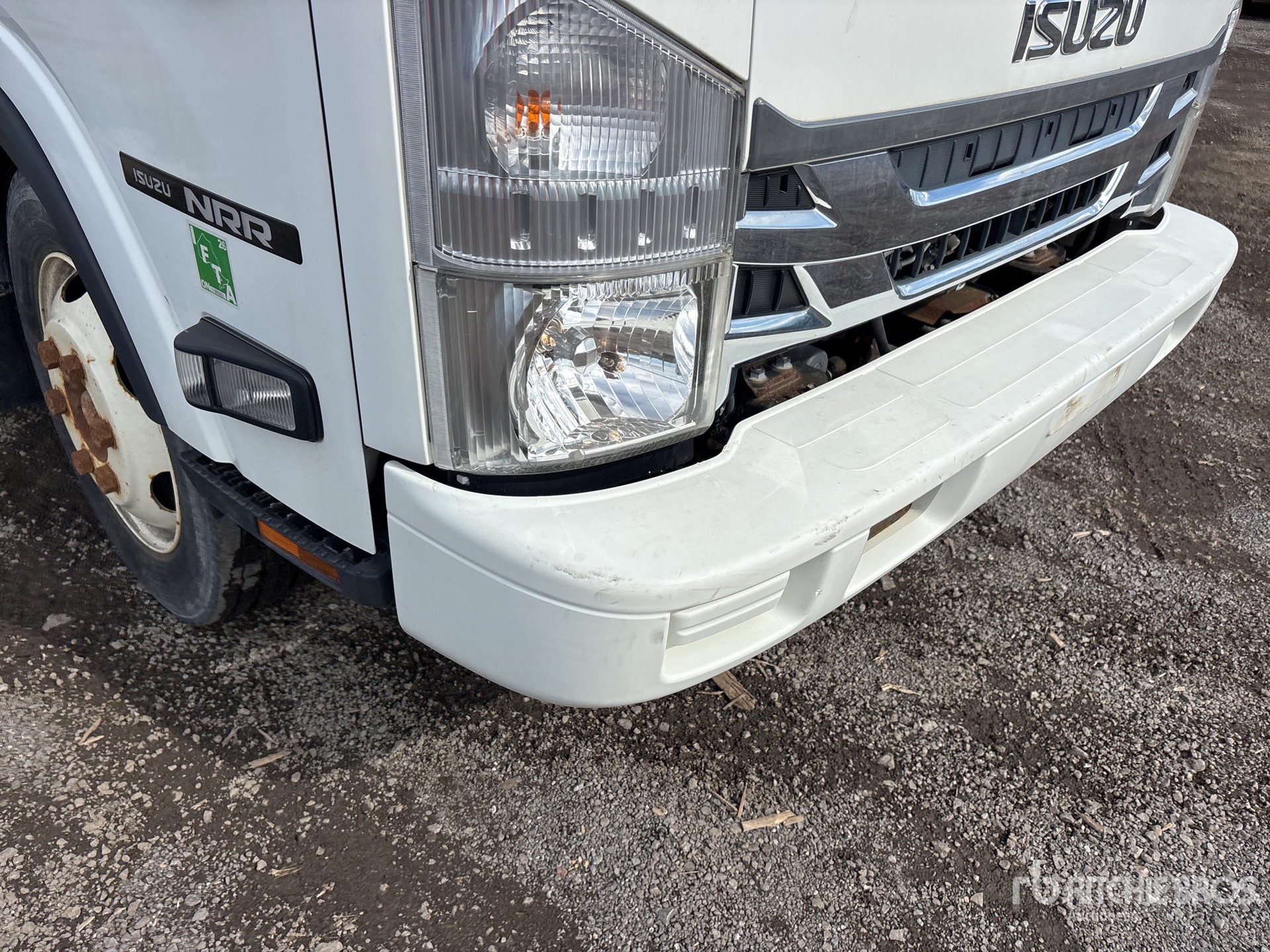 2018 Isuzu NRR