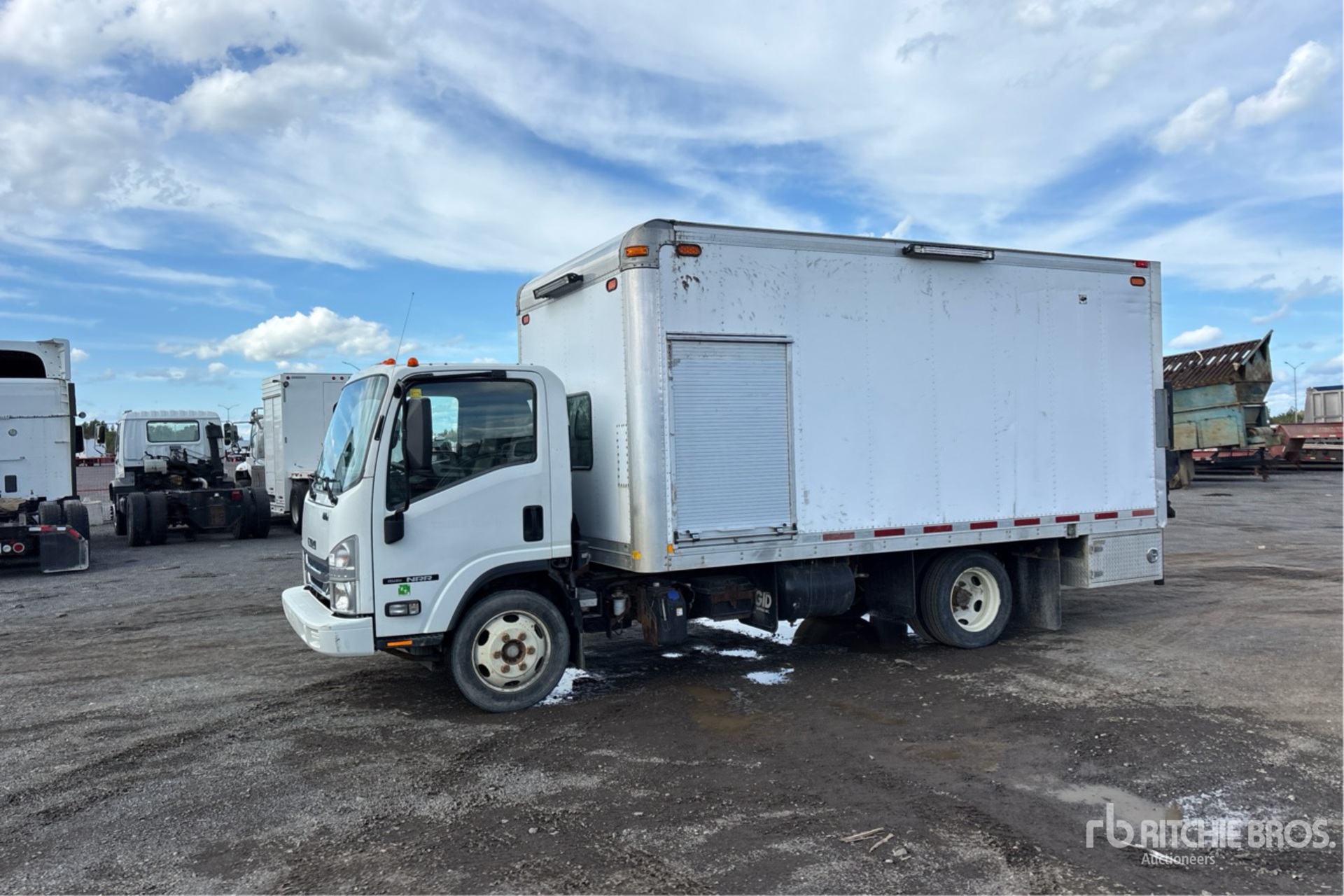 2018 Isuzu NRR