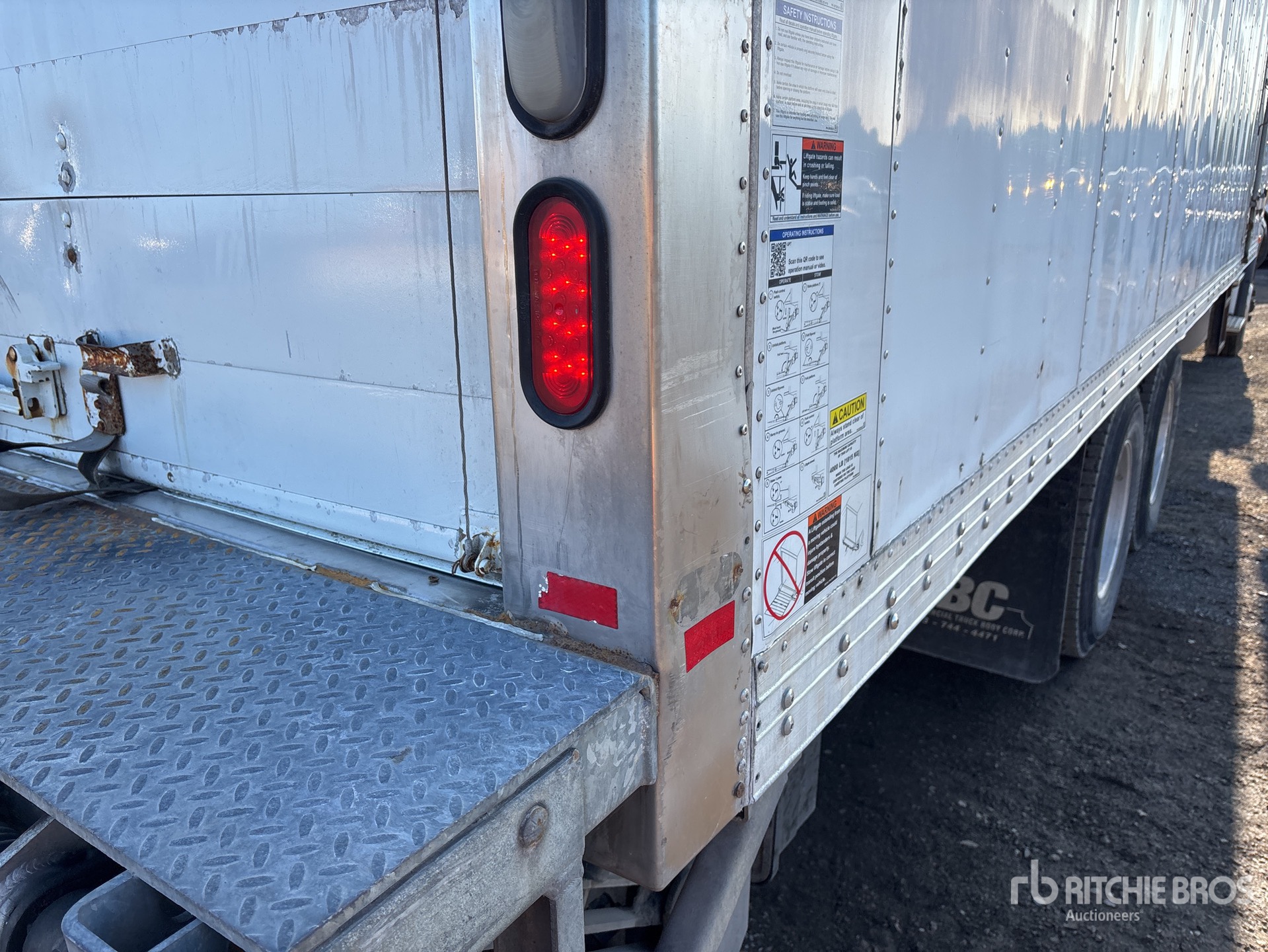 2017 Freightliner M2 112