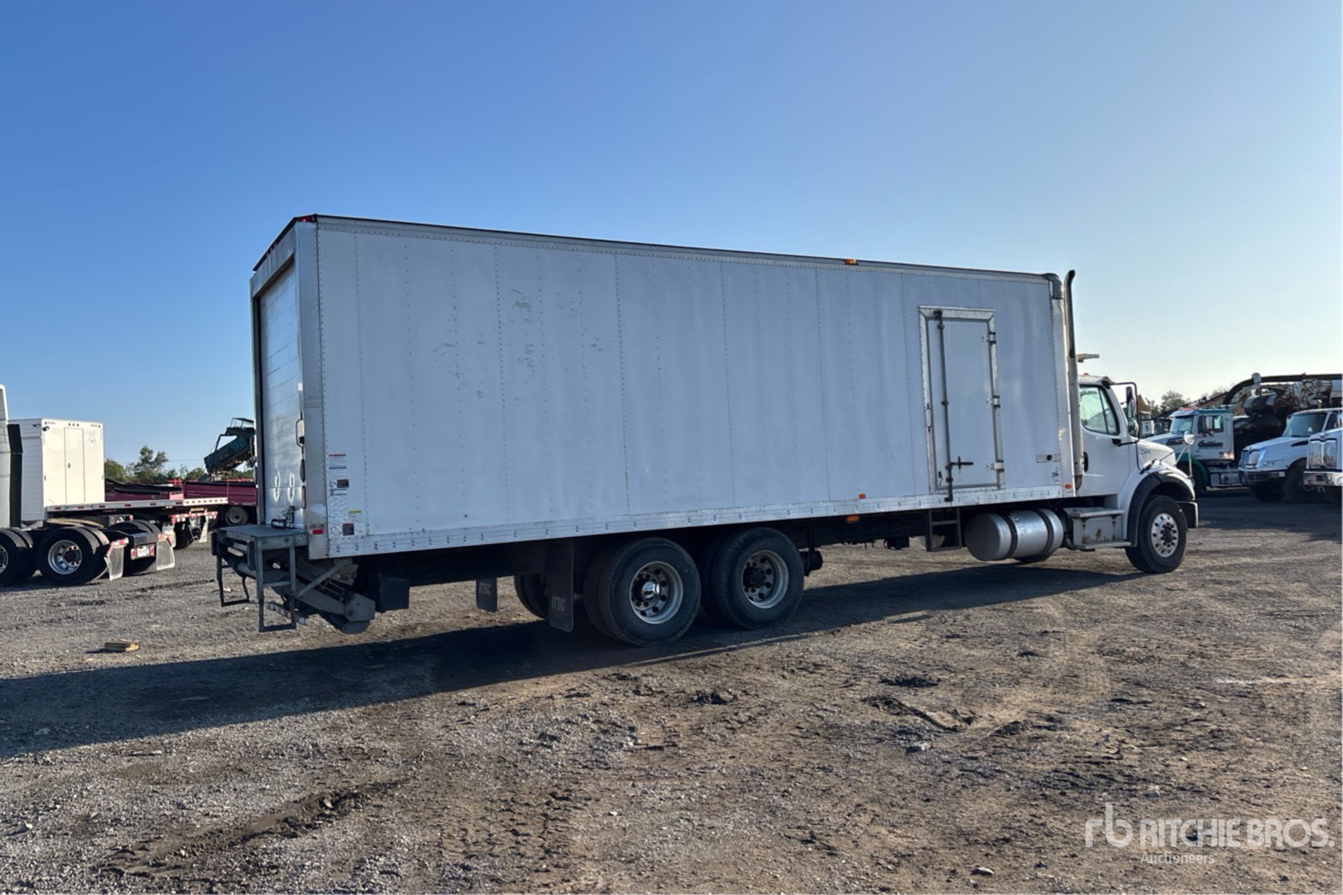2017 Freightliner M2 112