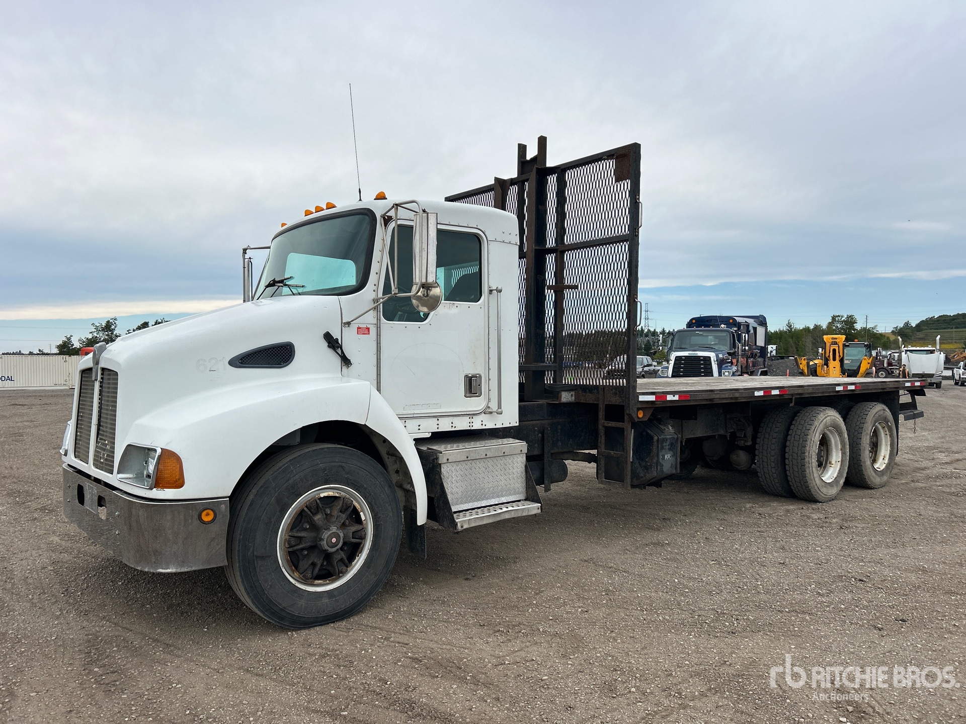 1998 Kenworth T300