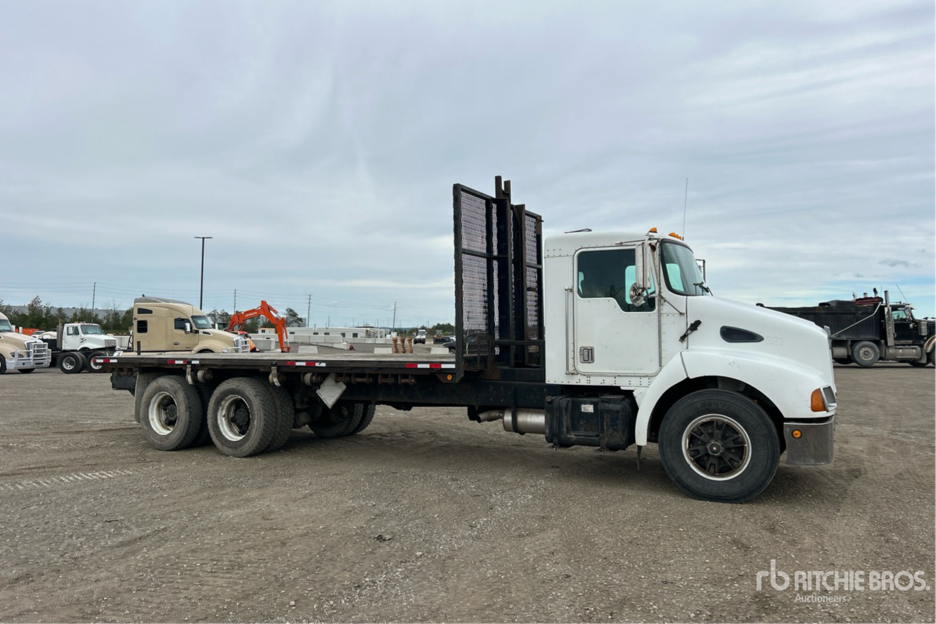 1998 Kenworth T300
