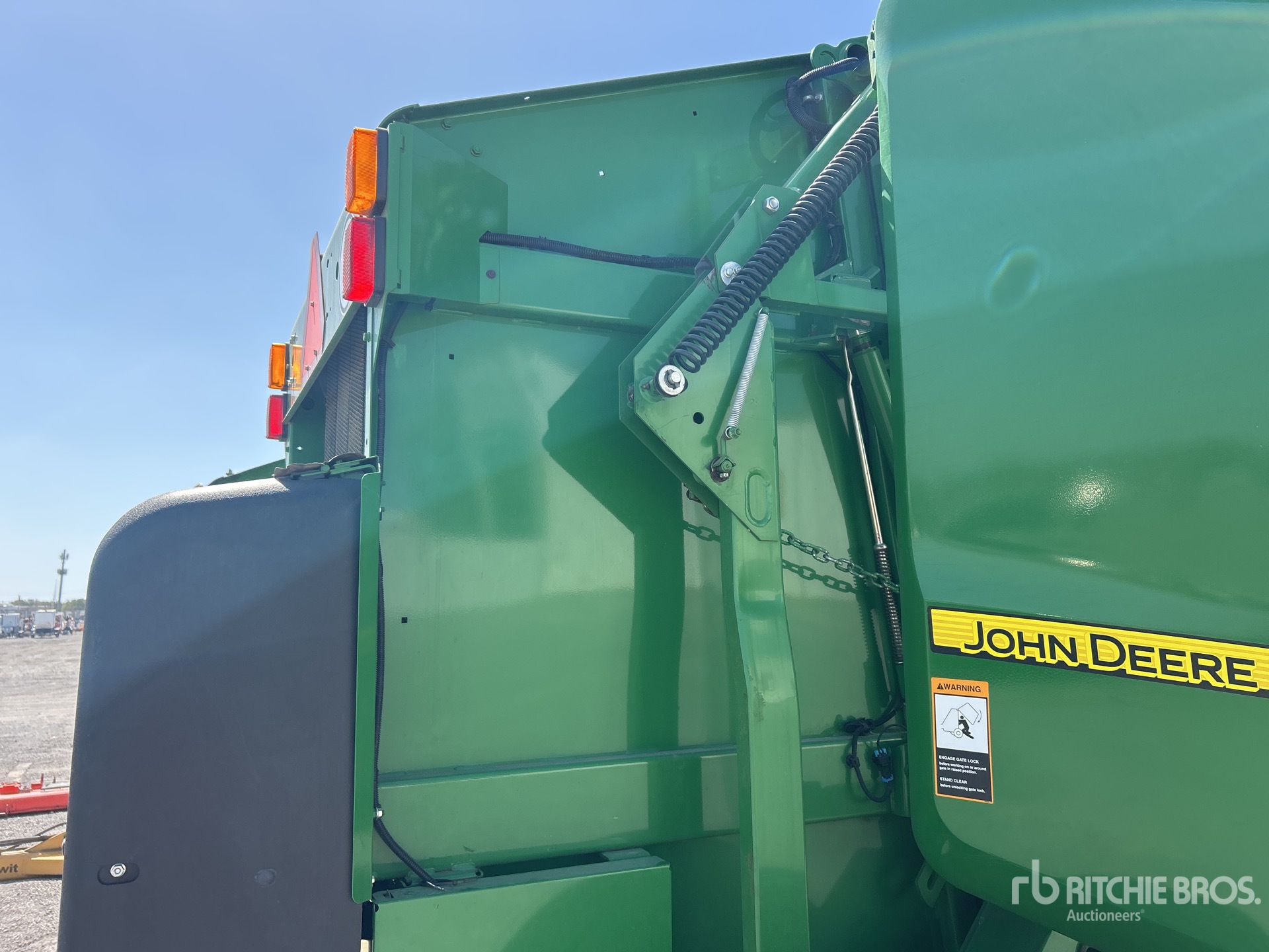 2021 John Deere 460M
