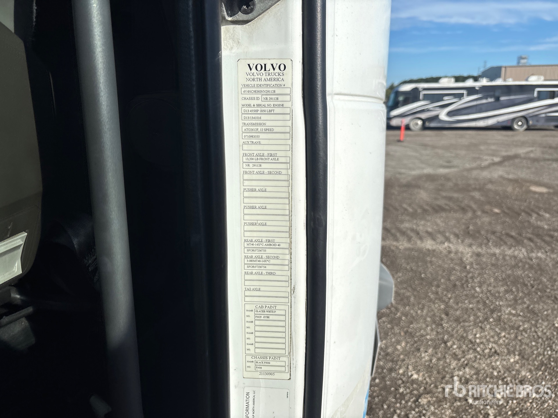 2022 Volvo VNL860